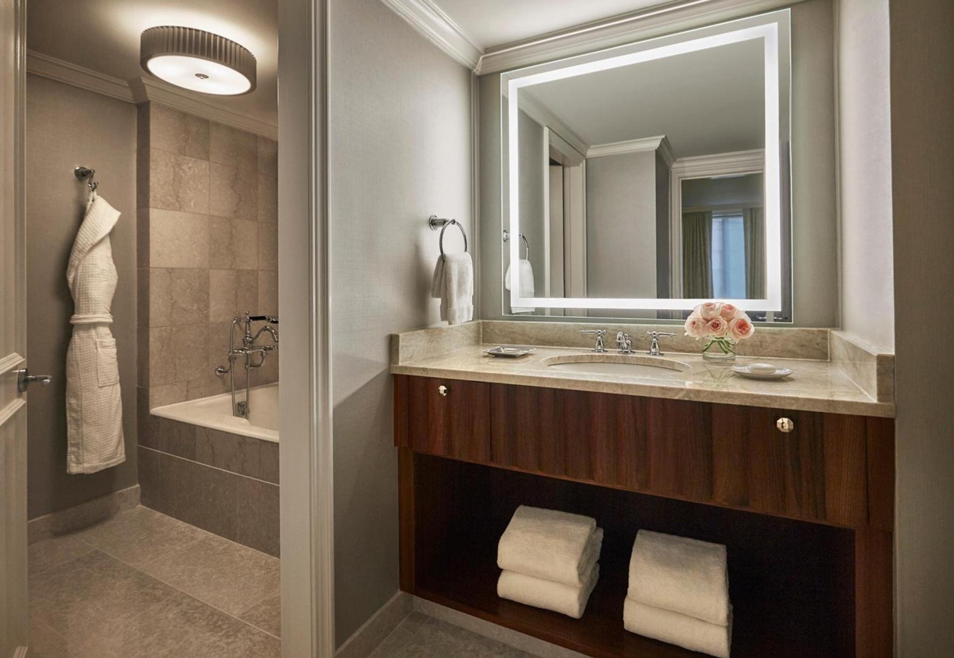 Four Seasons Washington DC photo 29
