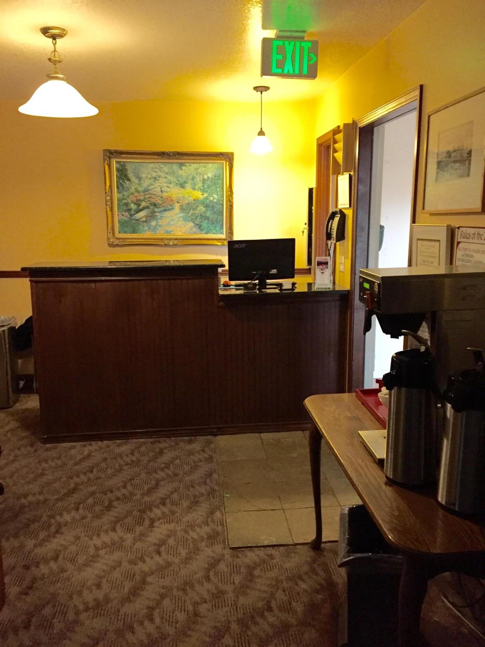 Hilltop Inn Broomfield Denver photo 5