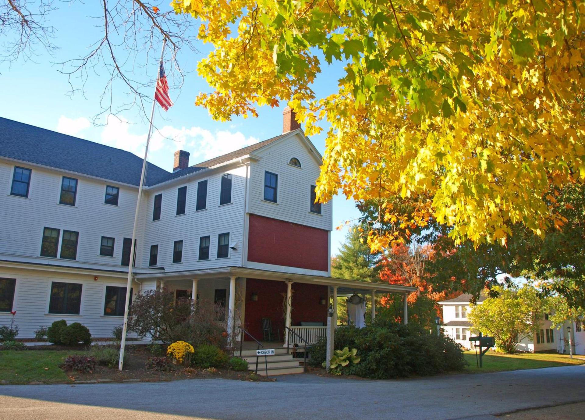 Woodbound Inn photo 1