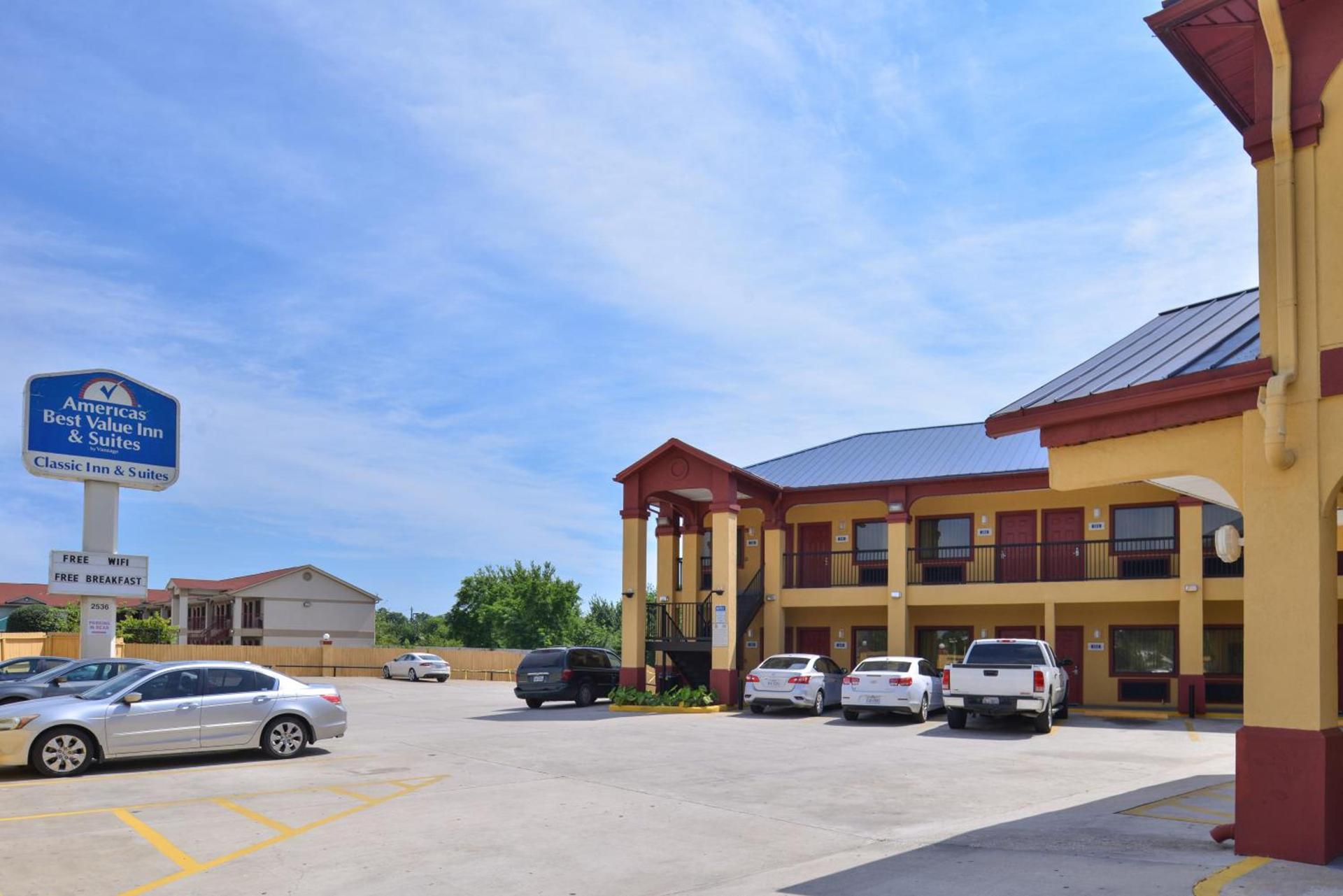 Americas Best Value Inn Downtown Houston photo 4