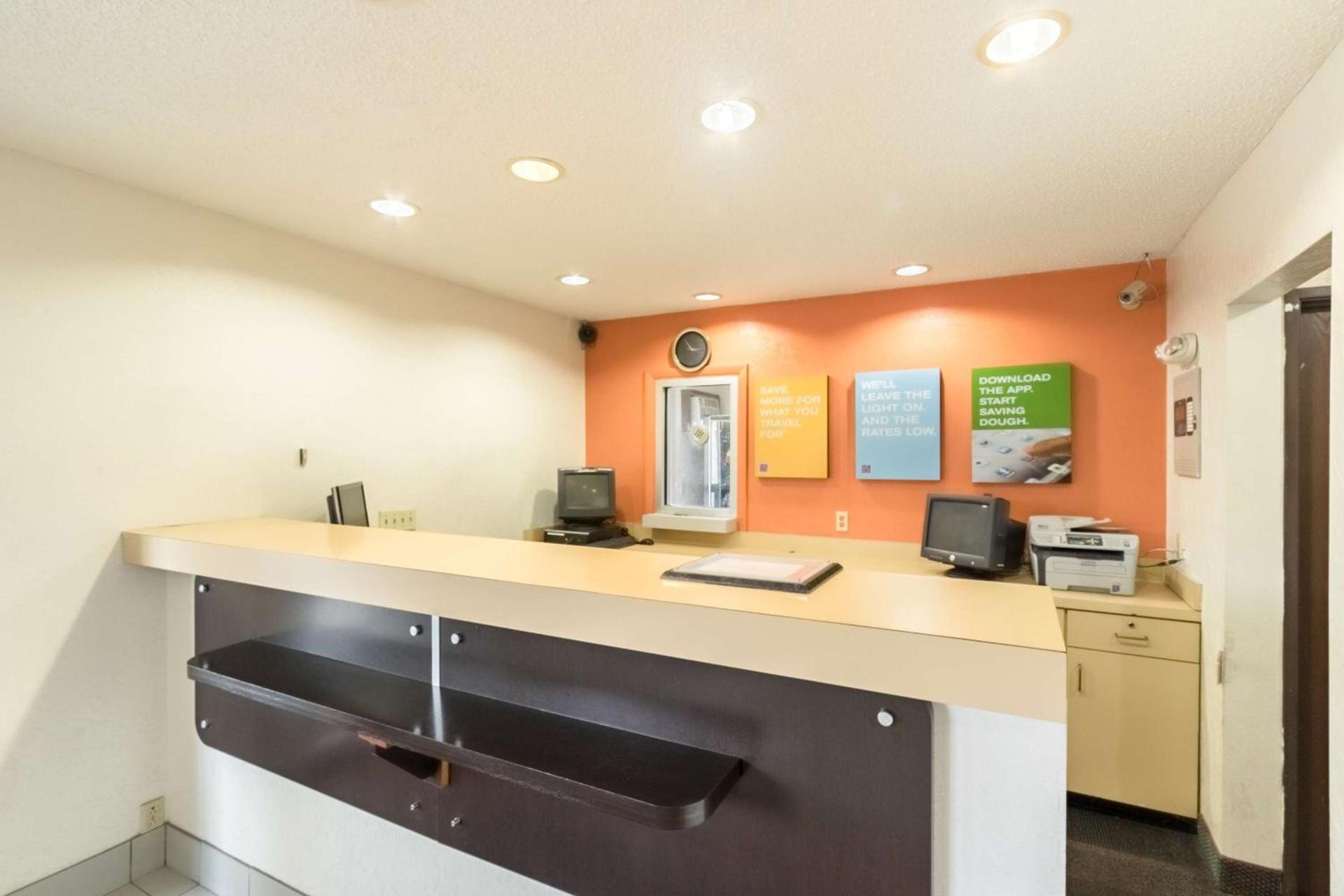 Motel 6-Crawfordsville, IN photo 36