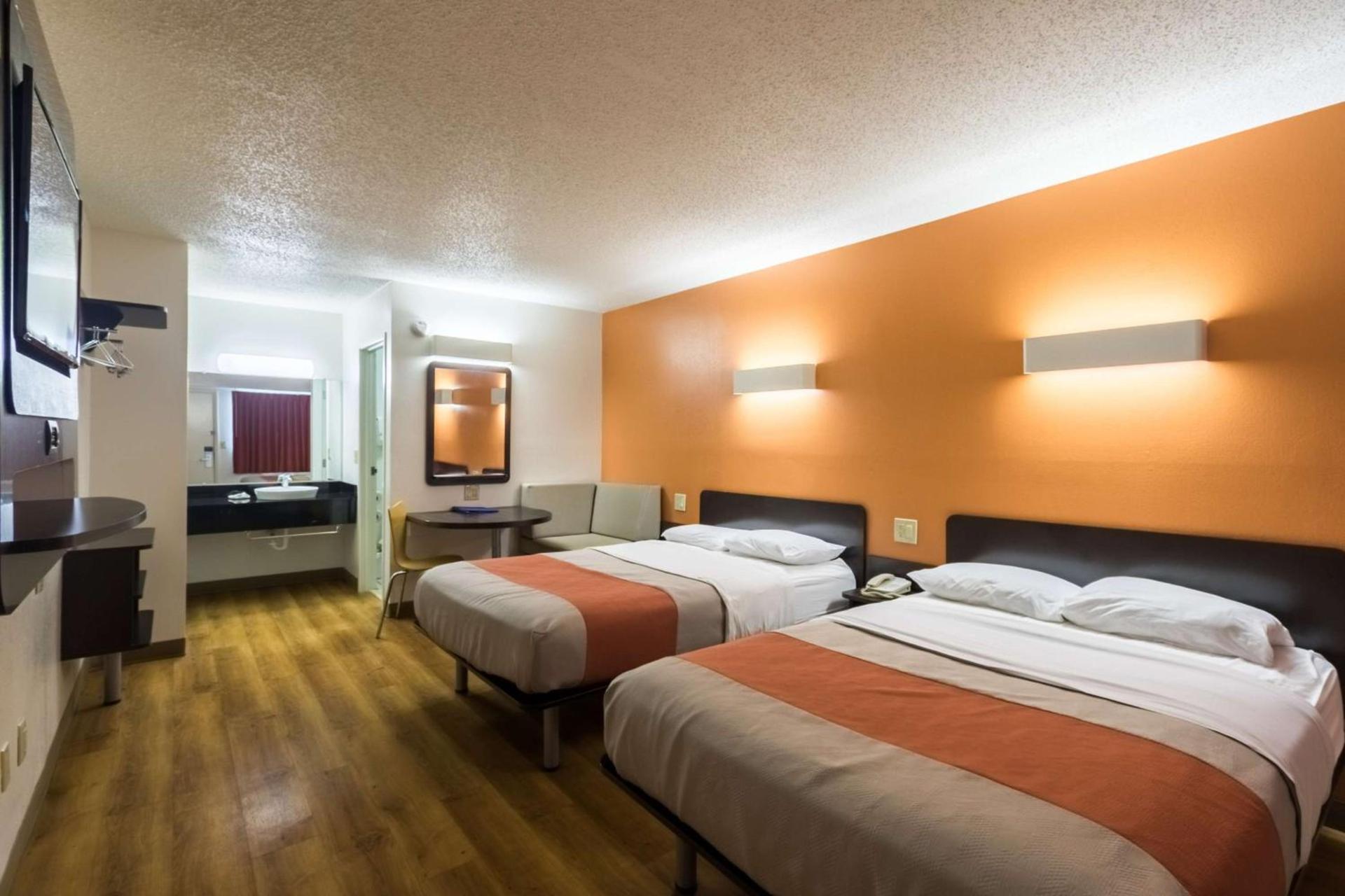 Motel 6-Crawfordsville, IN photo 29