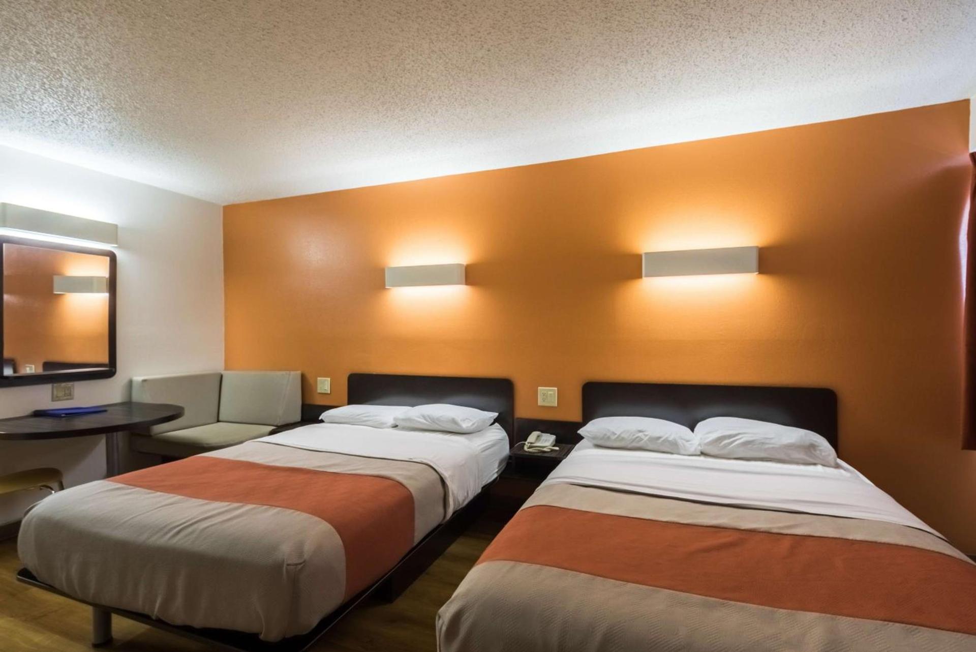Motel 6-Crawfordsville, IN photo 28