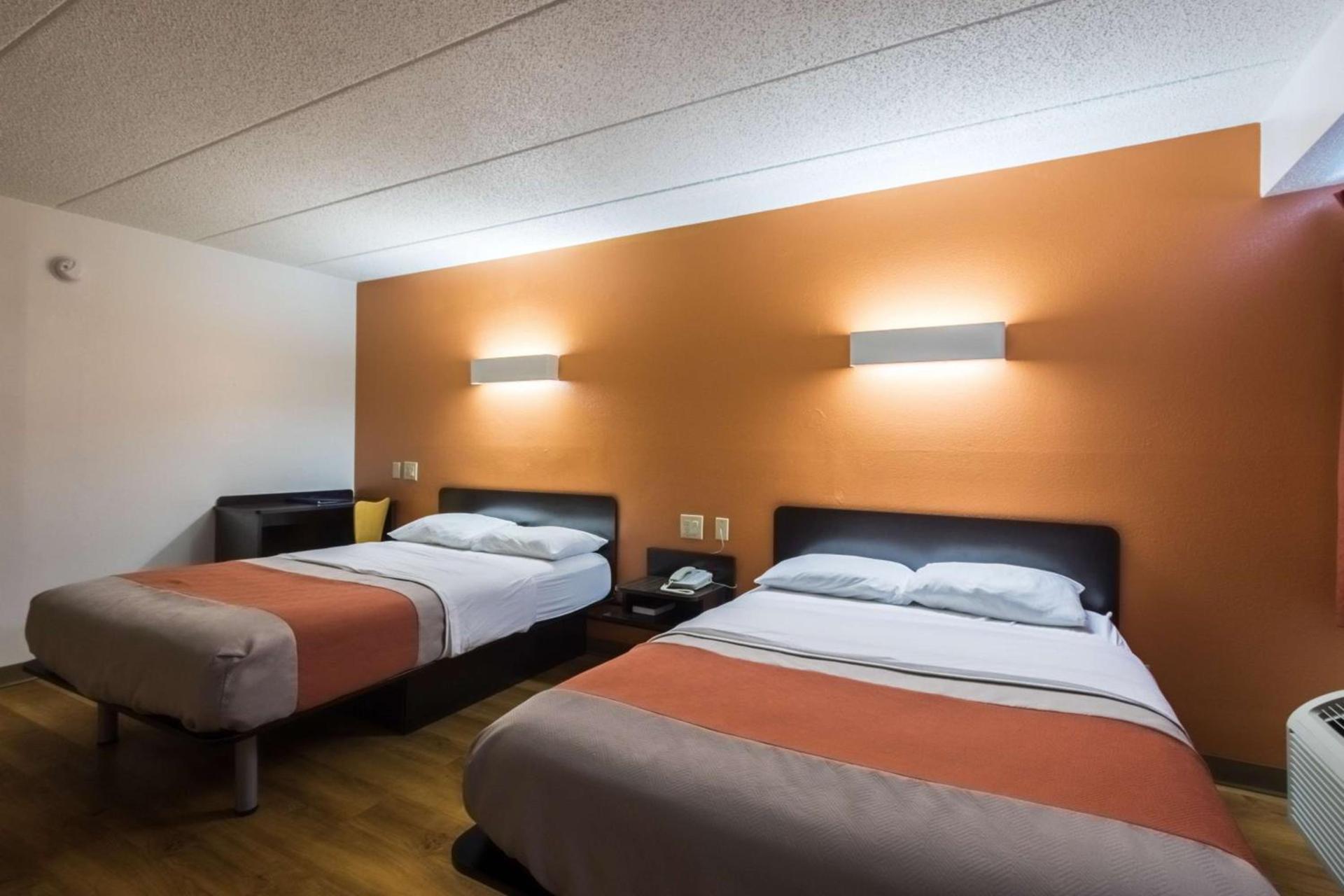 Motel 6-Crawfordsville, IN photo 24