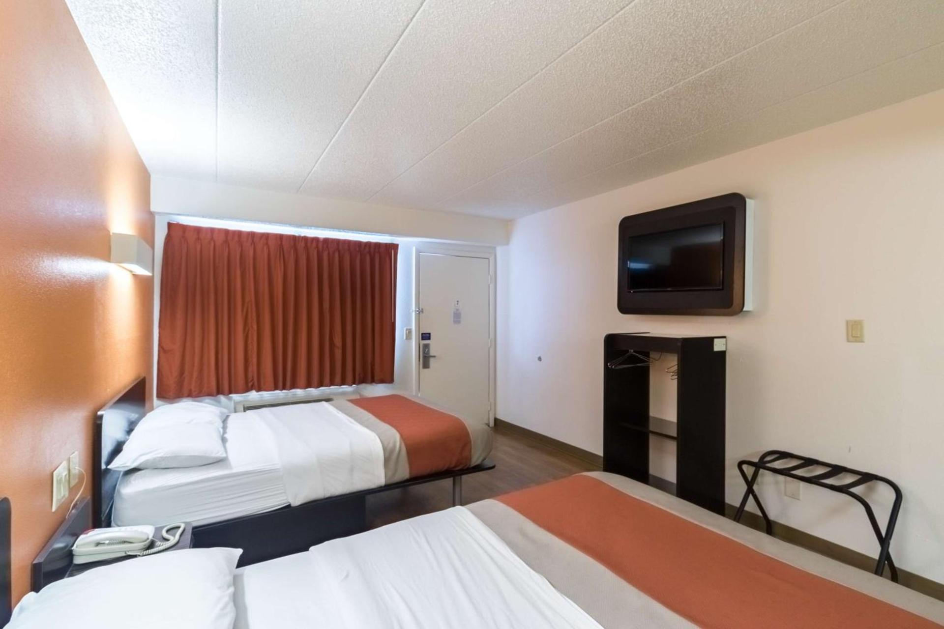 Motel 6-Crawfordsville, IN photo 22