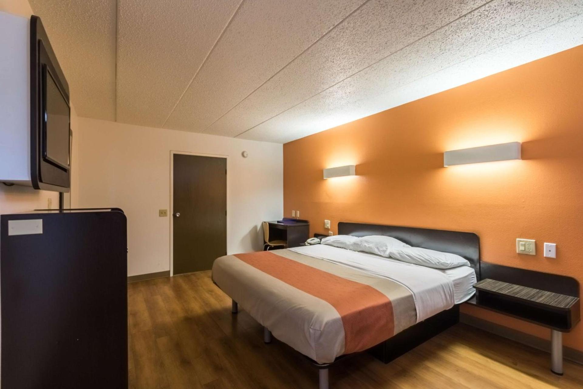 Motel 6-Crawfordsville, IN photo 20