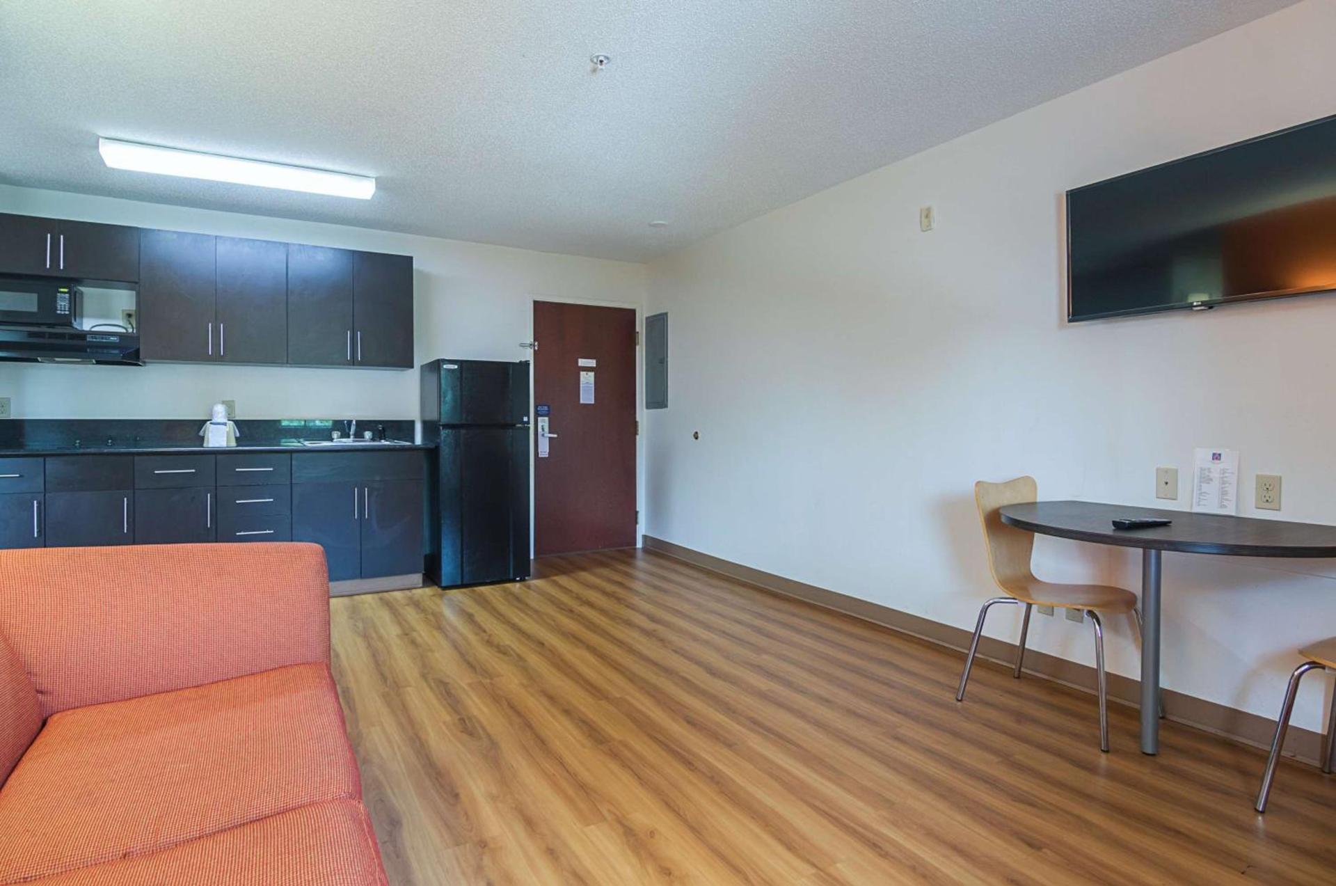 Motel 6-Jonesboro, GA photo 12