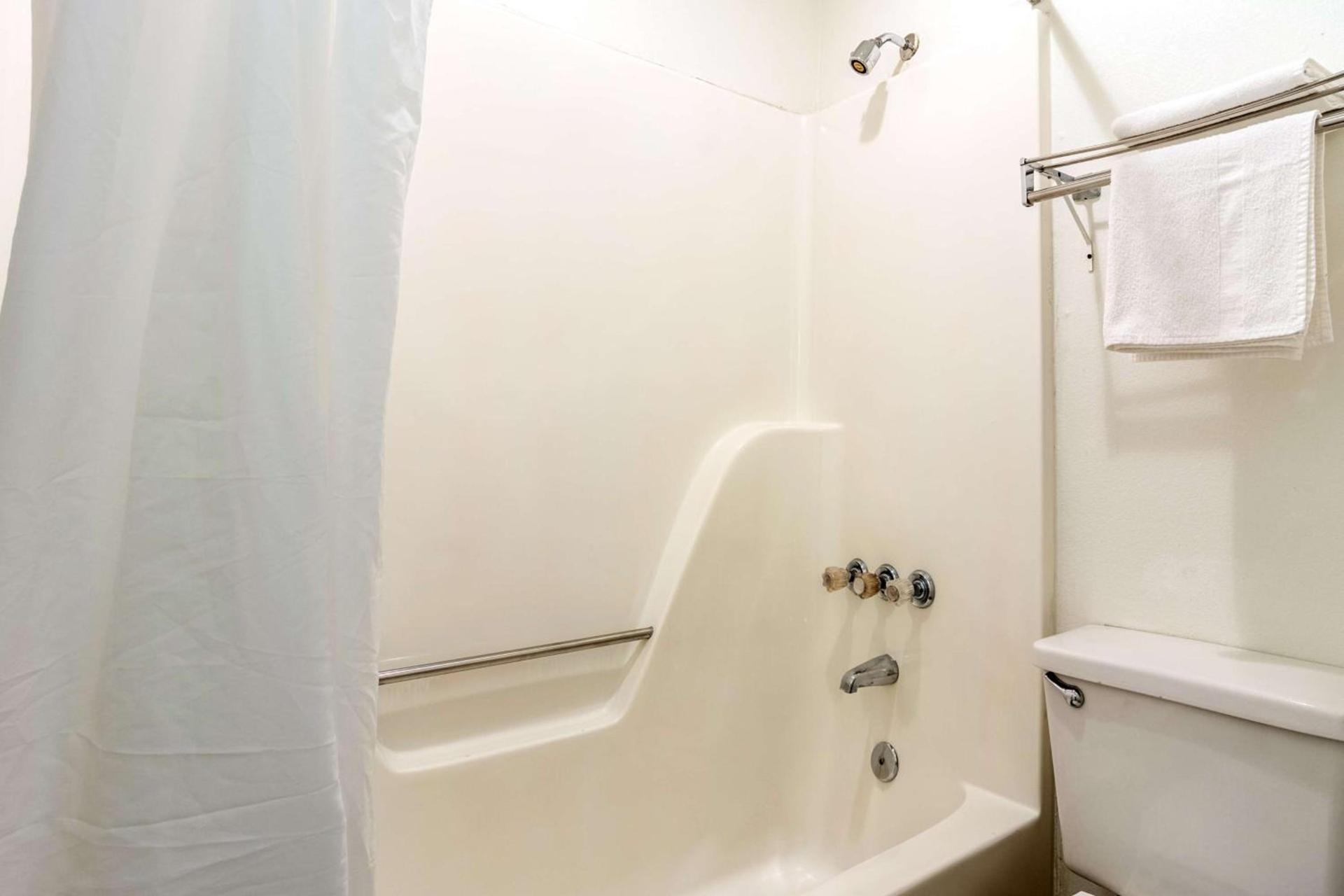 Motel 6-East Ridge, TN photo 10