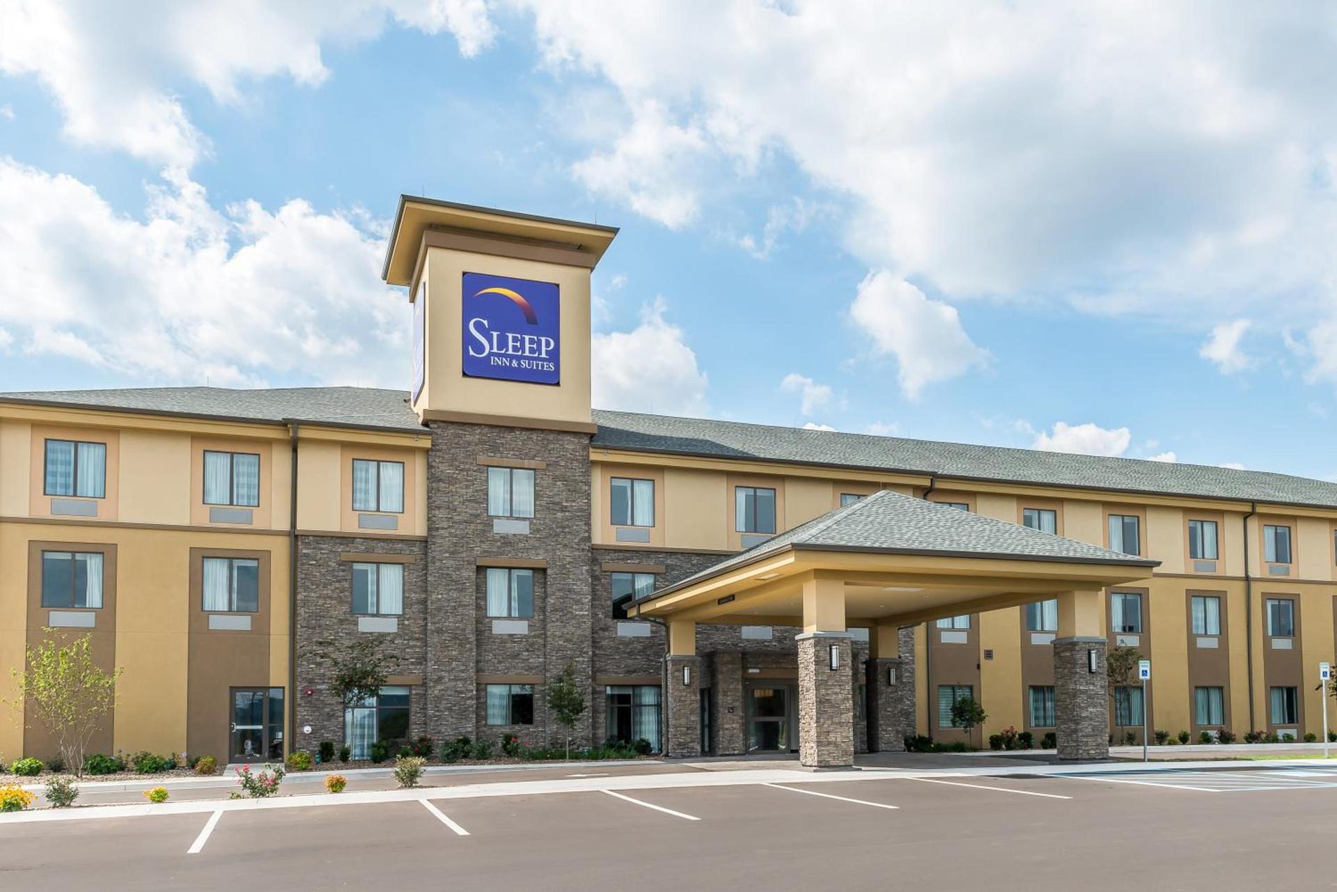 Sleep Inn & Suites Cumberland — hotel in Cumberland