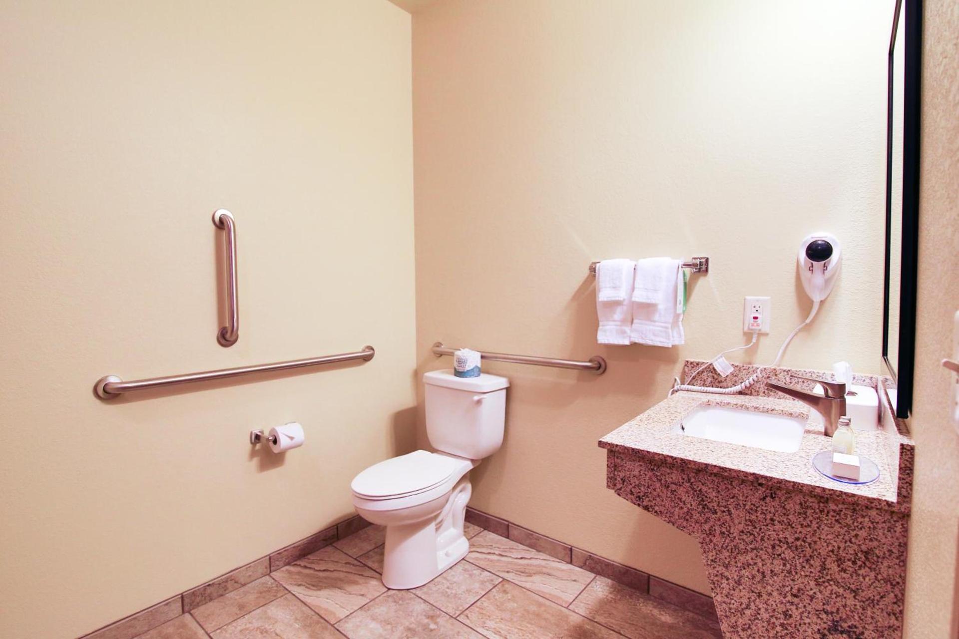 Cobblestone Hotel & Suites - Devils Lake photo 49