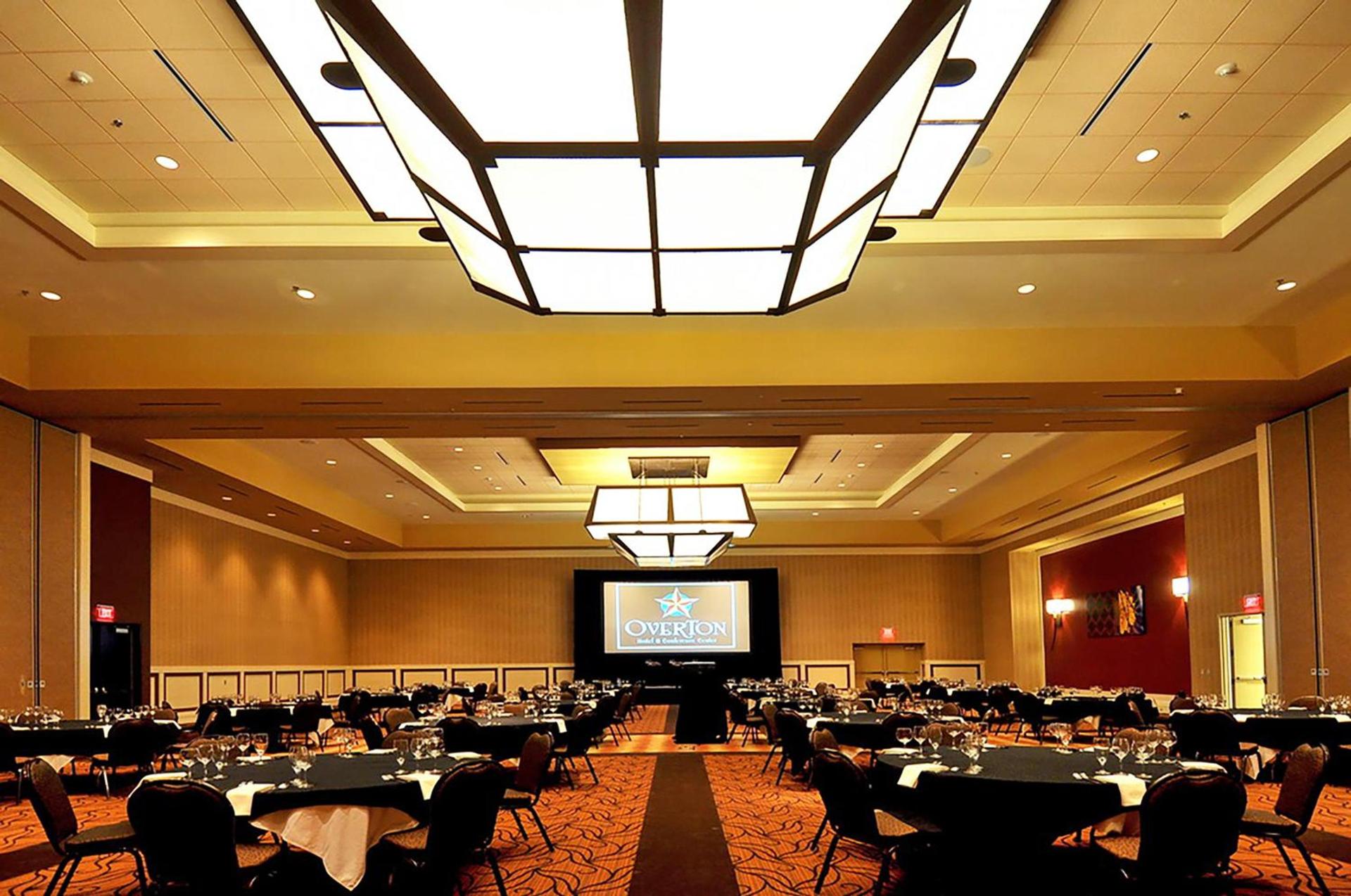 Overton Hotel and Conference Center photo 44