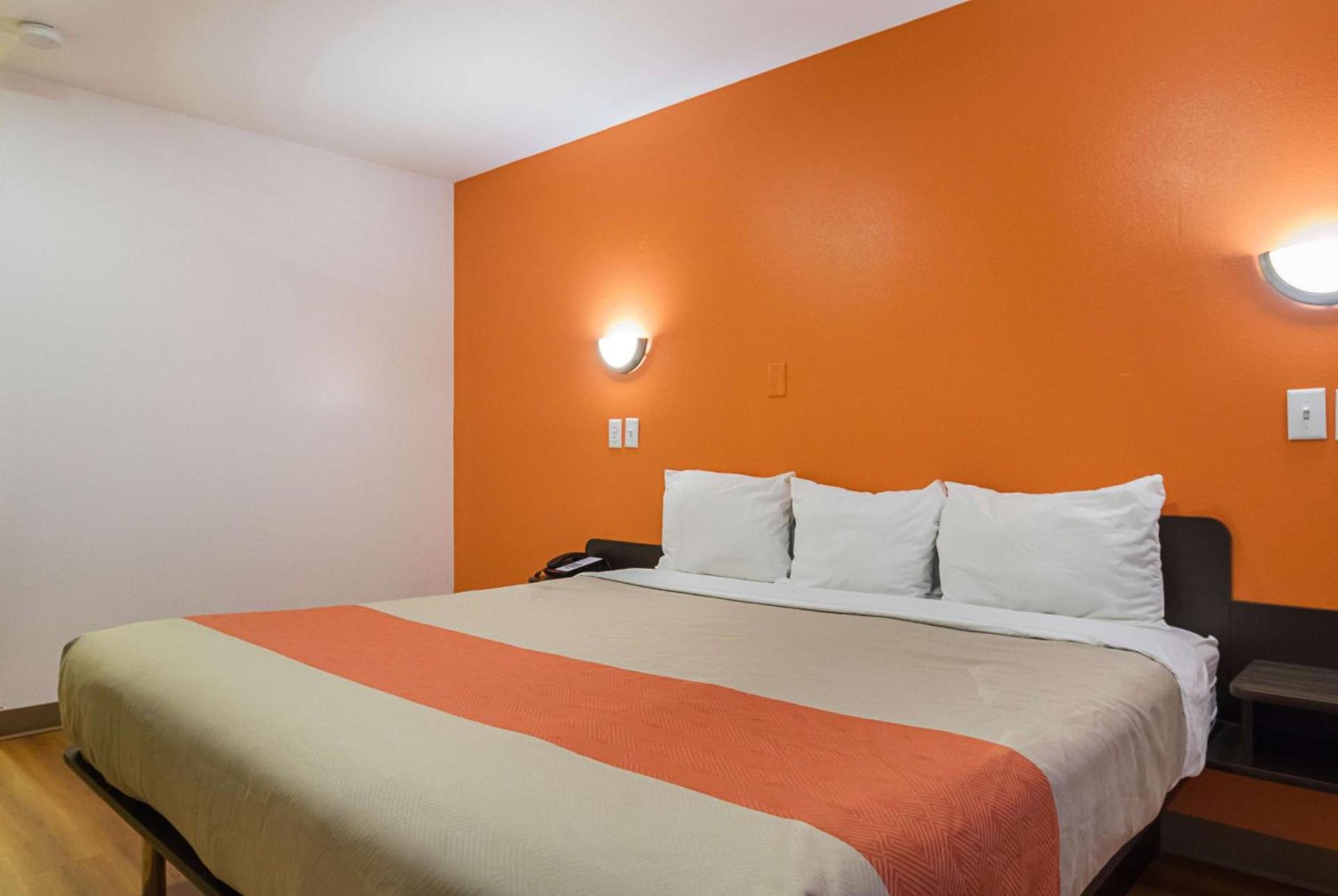 Motel 6-Marshalltown, IA photo 15