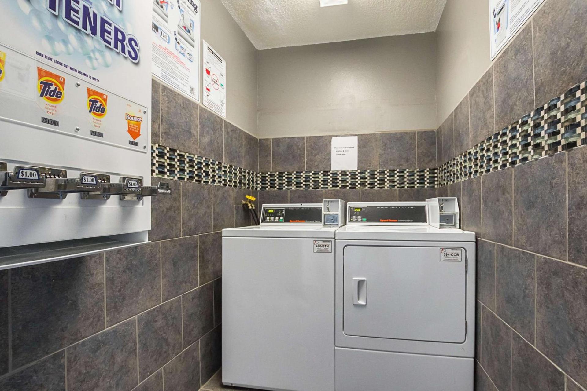 Motel 6-Marshalltown, IA photo 9