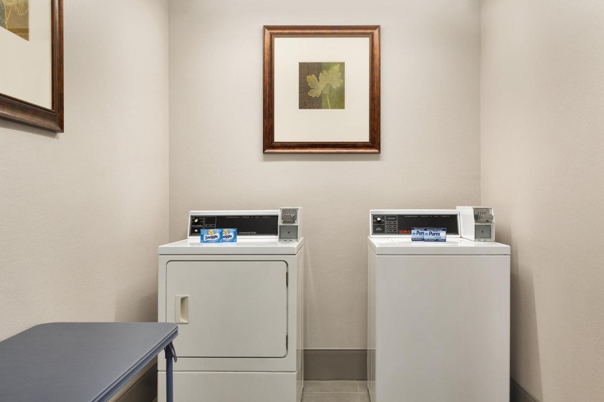 Country Inn & Suites by Radisson, Warner Robins, GA photo 21