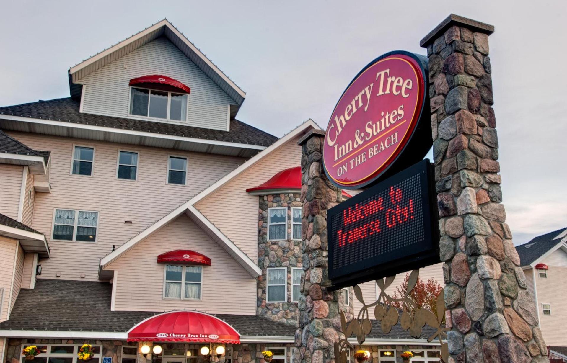 Cherry Tree Inn & Suites photo 42