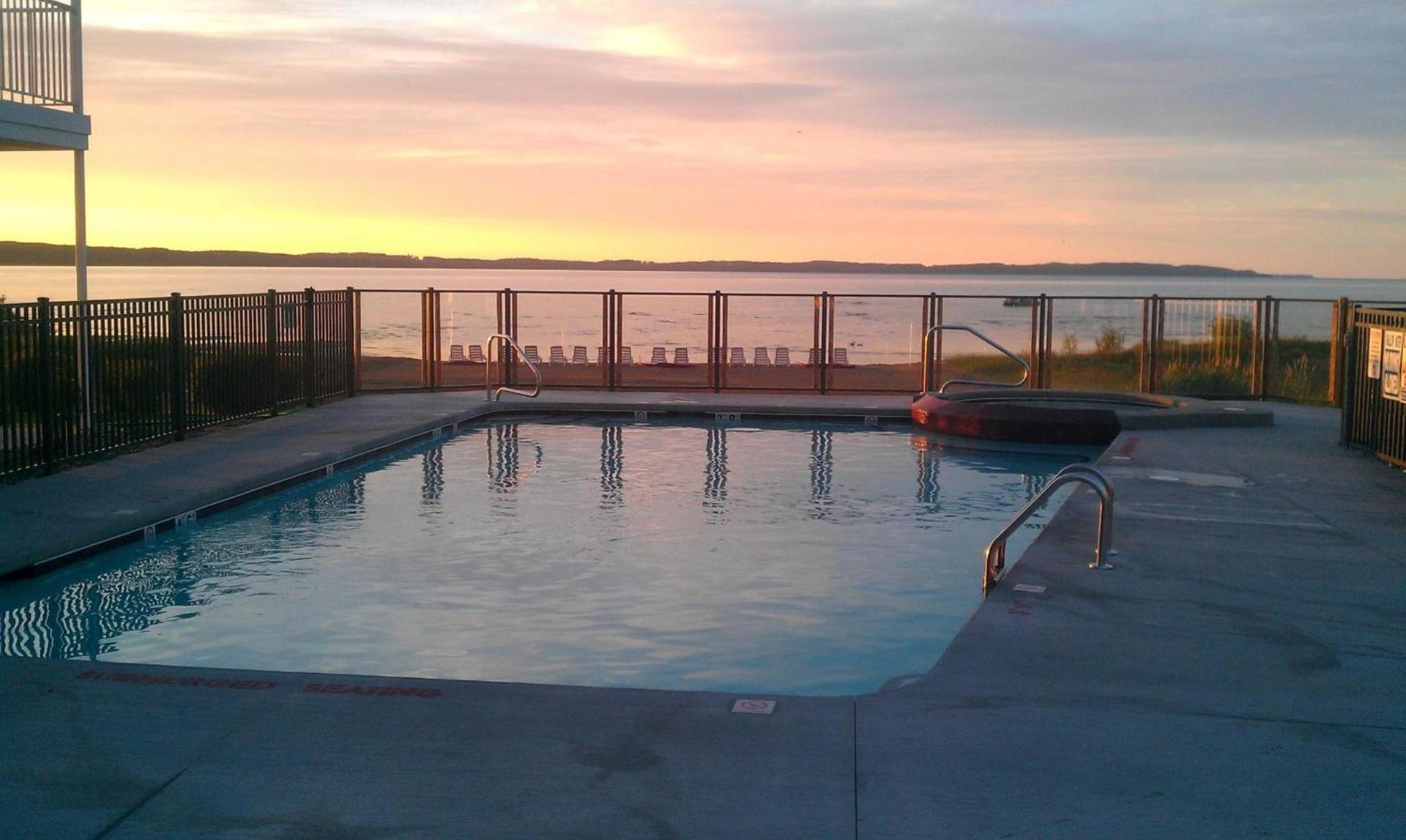 Cherry Tree Inn & Suites photo 38