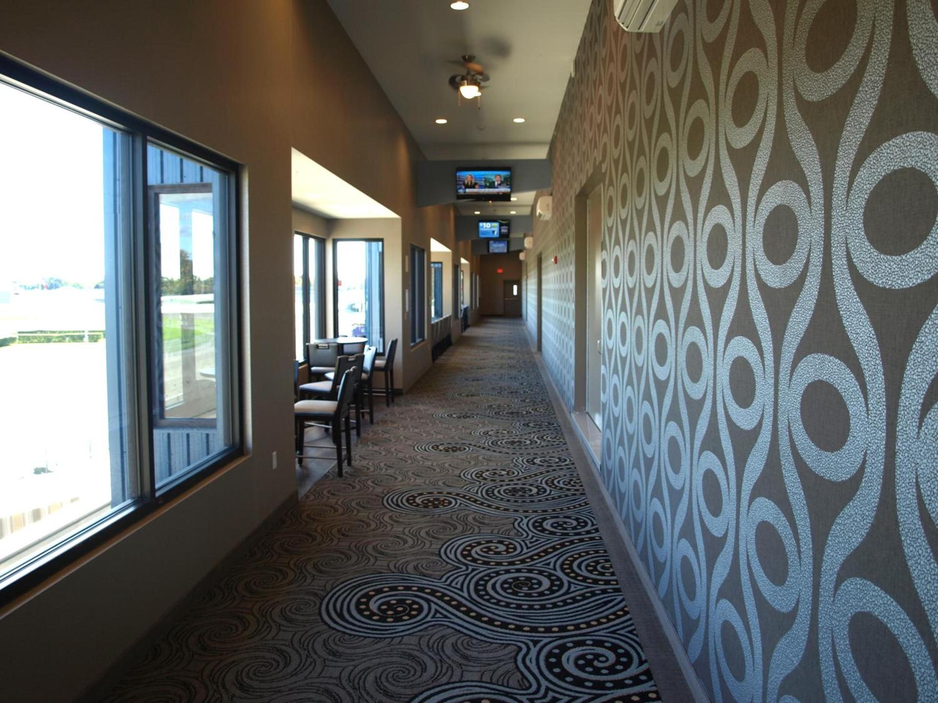 Hotel at Batavia Downs photo 6
