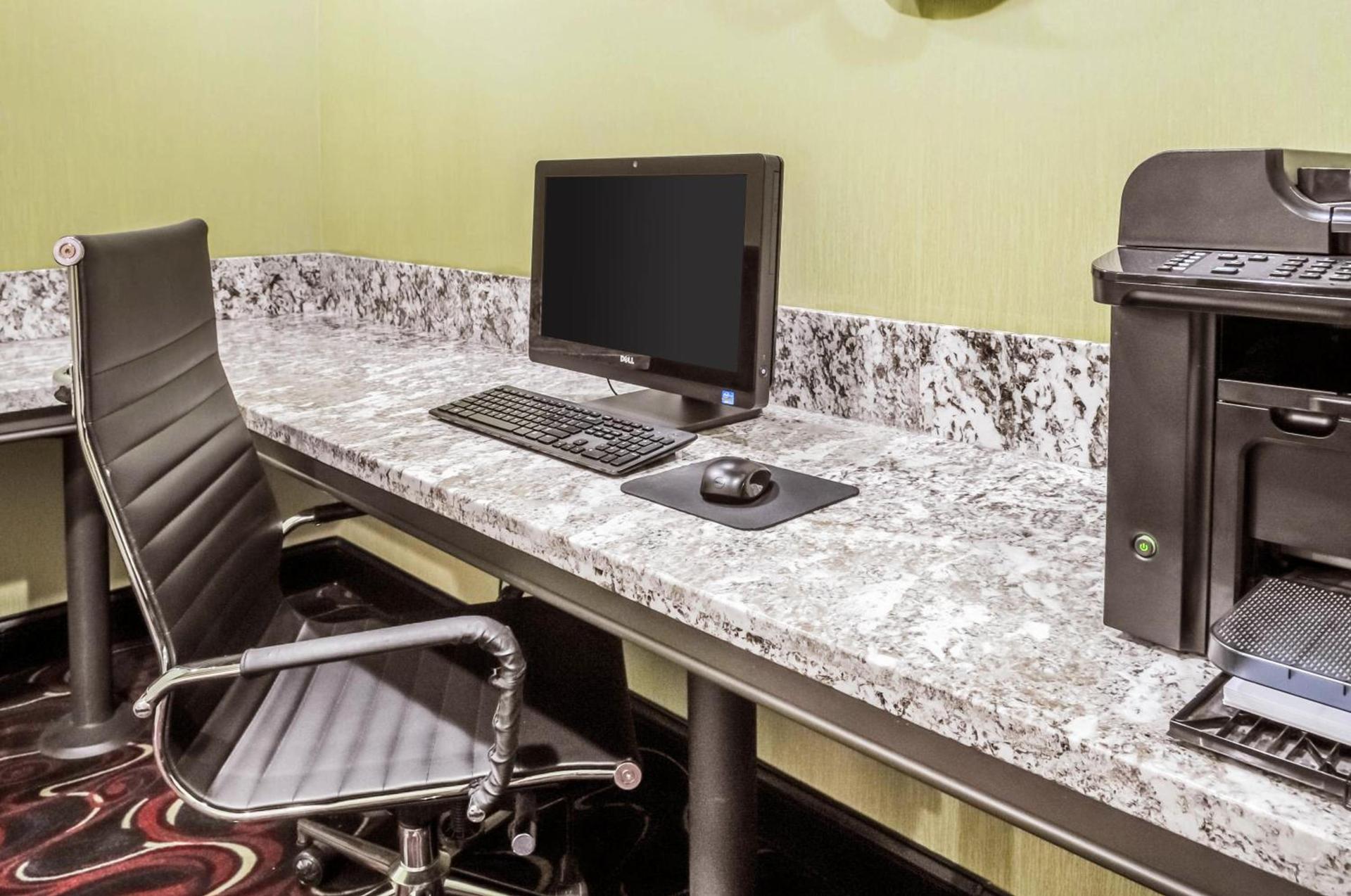 Comfort Inn & Suites Artesia photo 67