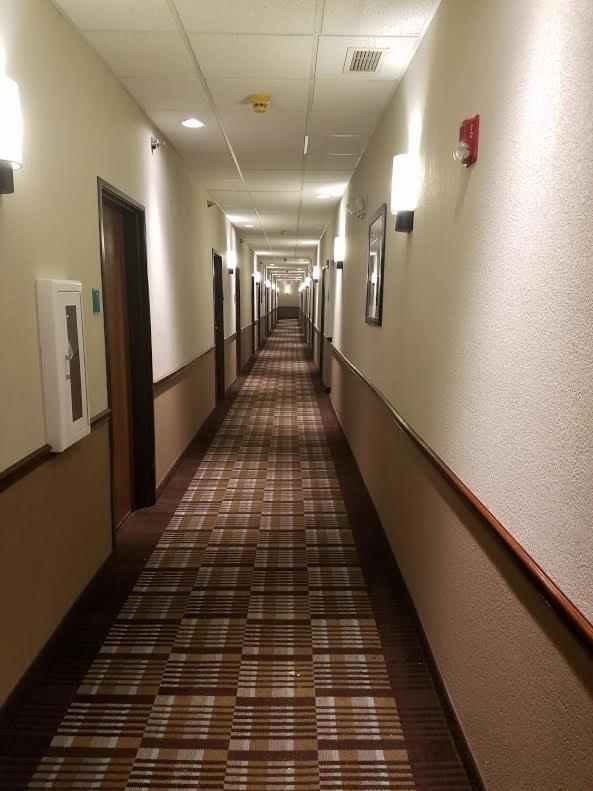 Ramada by Wyndham Glendale Heights/Lombard photo 27