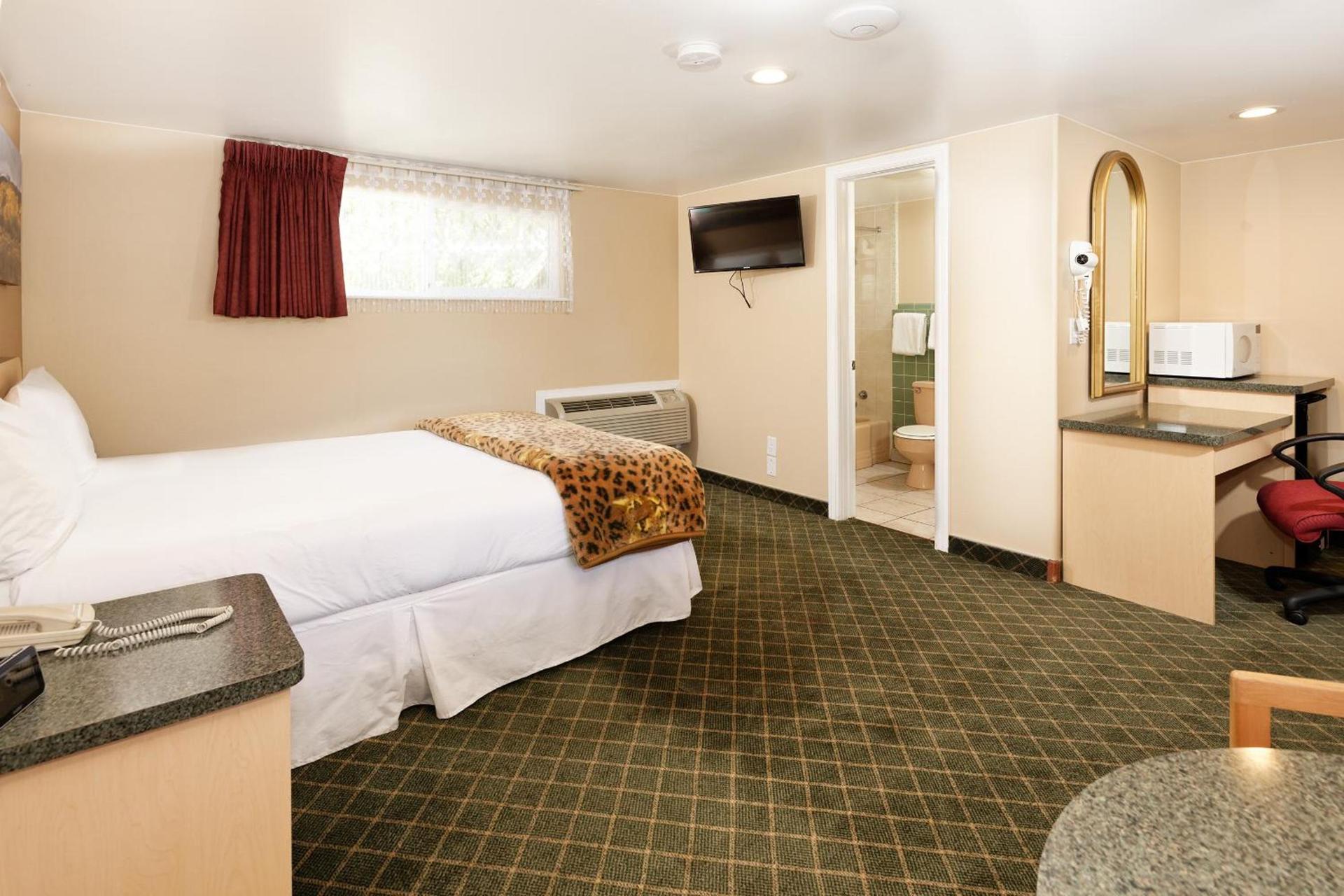 Glenwood Springs Inn photo 50