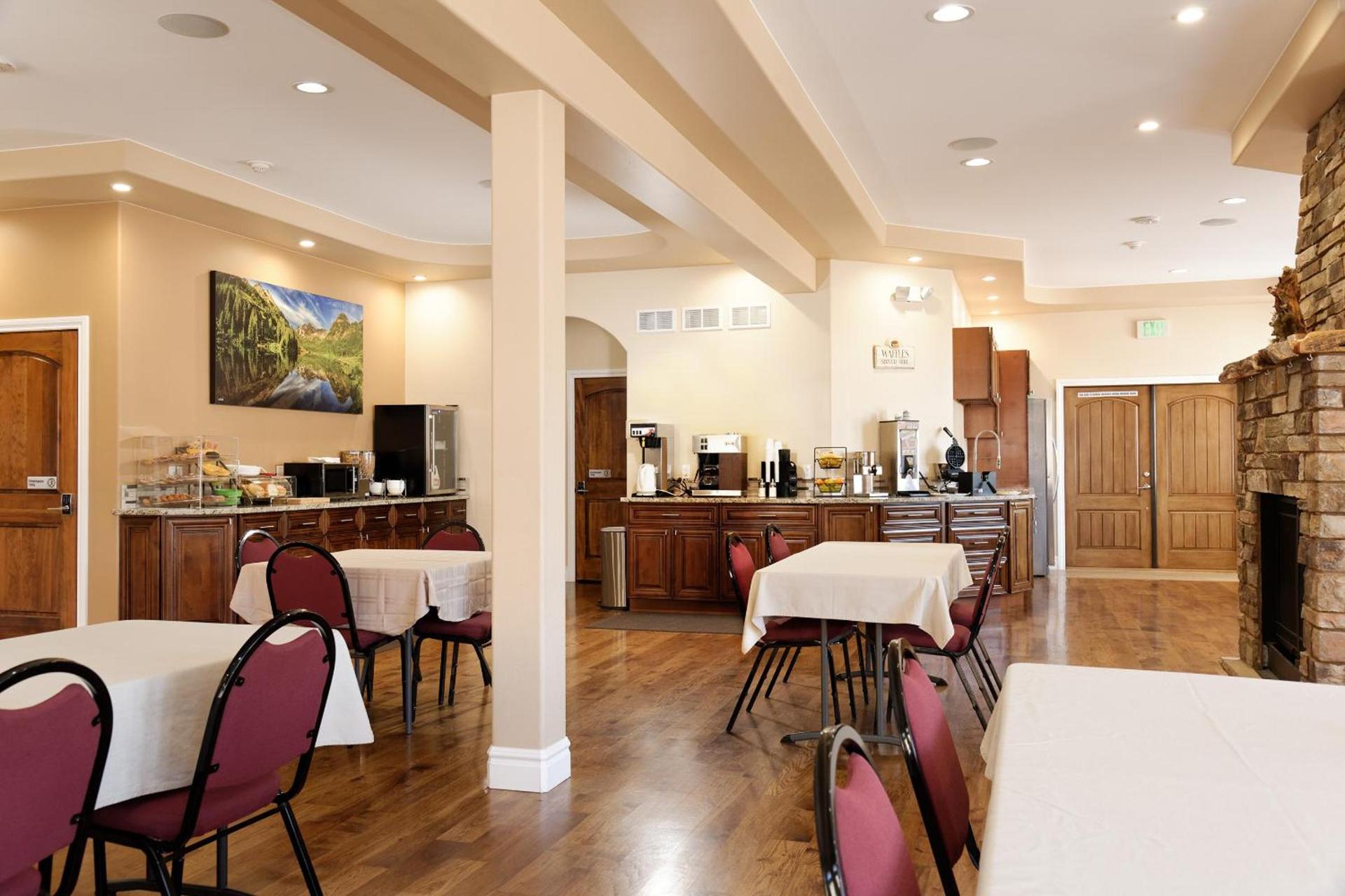 Glenwood Springs Inn photo 55