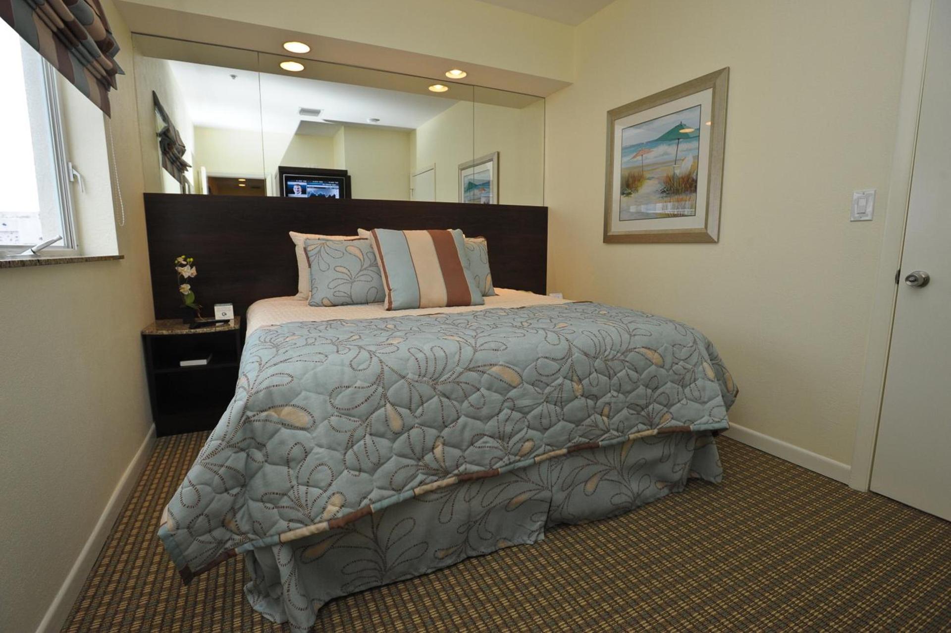 Crystal Beach Suites Miami Oceanfront Hotel photo 32