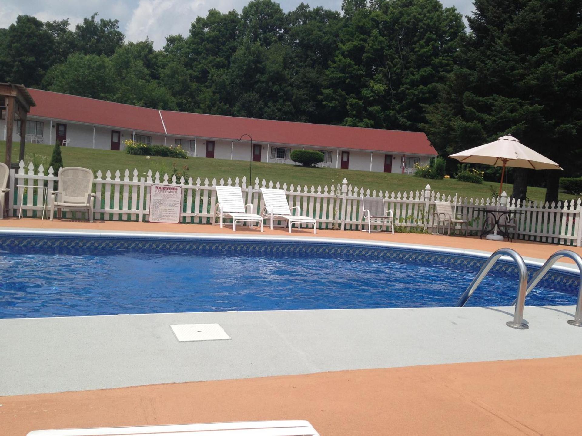 Four Winds Country Motel photo 57