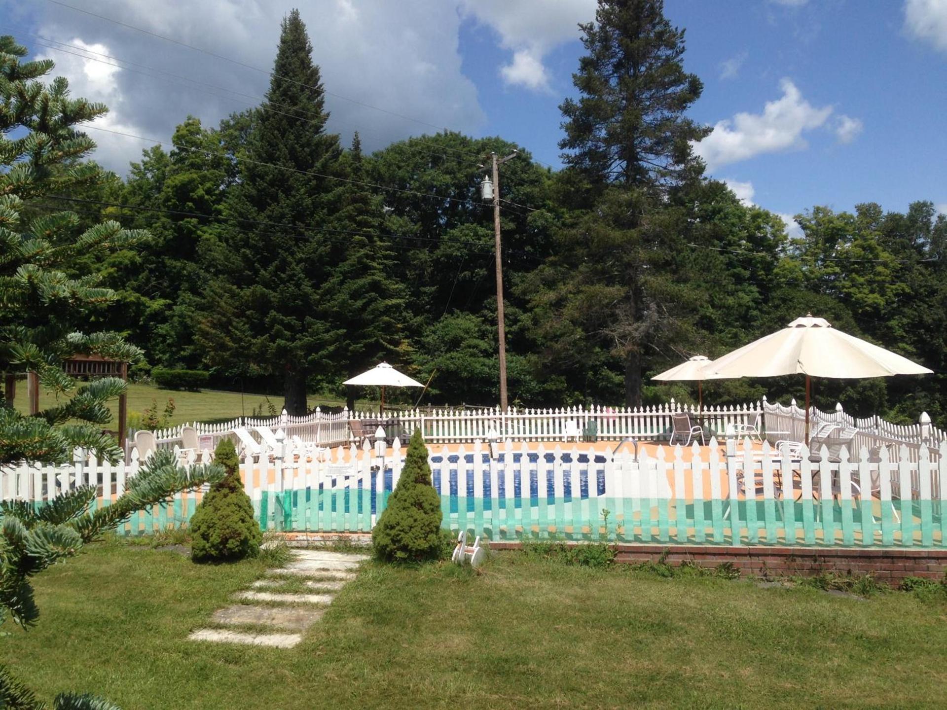 Four Winds Country Motel photo 58