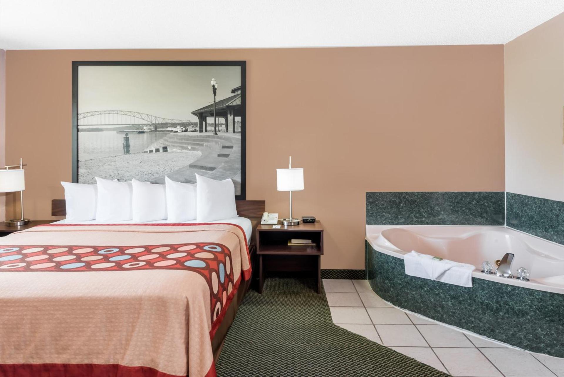 Super 8 by Wyndham Winfield-Quail Ridge Area photo 20