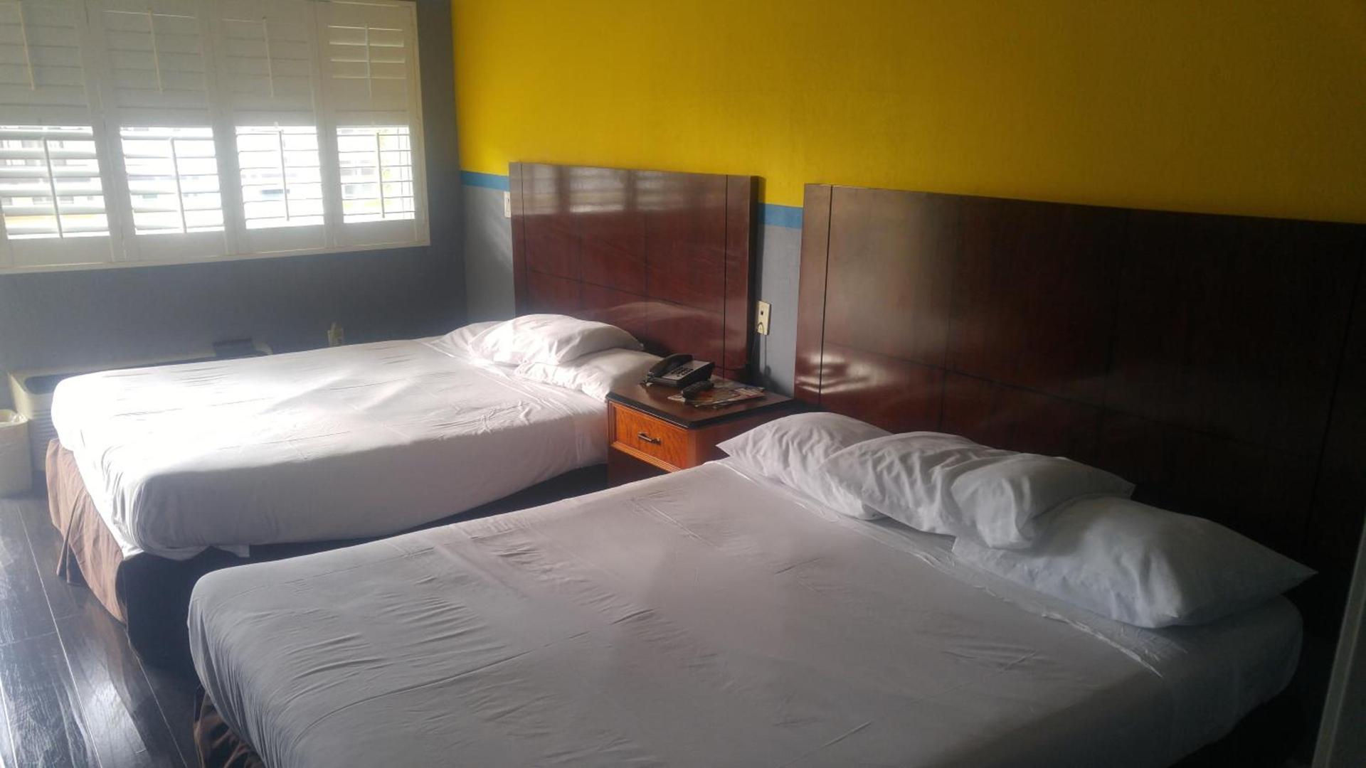 Riviera Motel photo 17