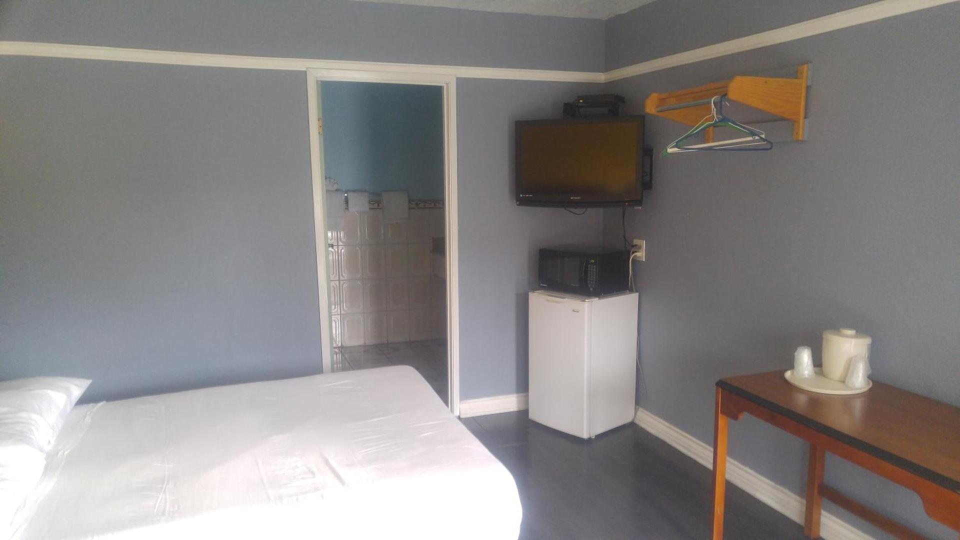 Riviera Motel photo 11