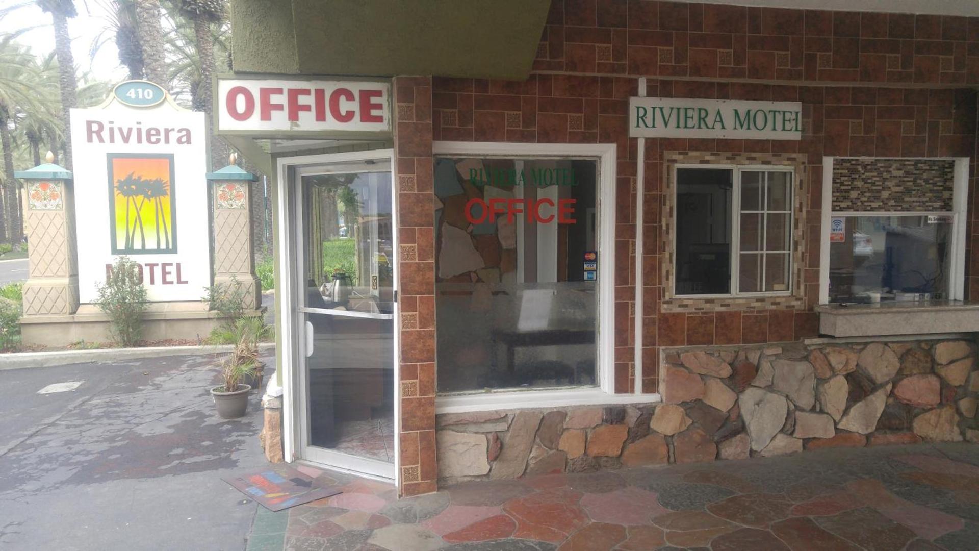 Riviera Motel photo 2