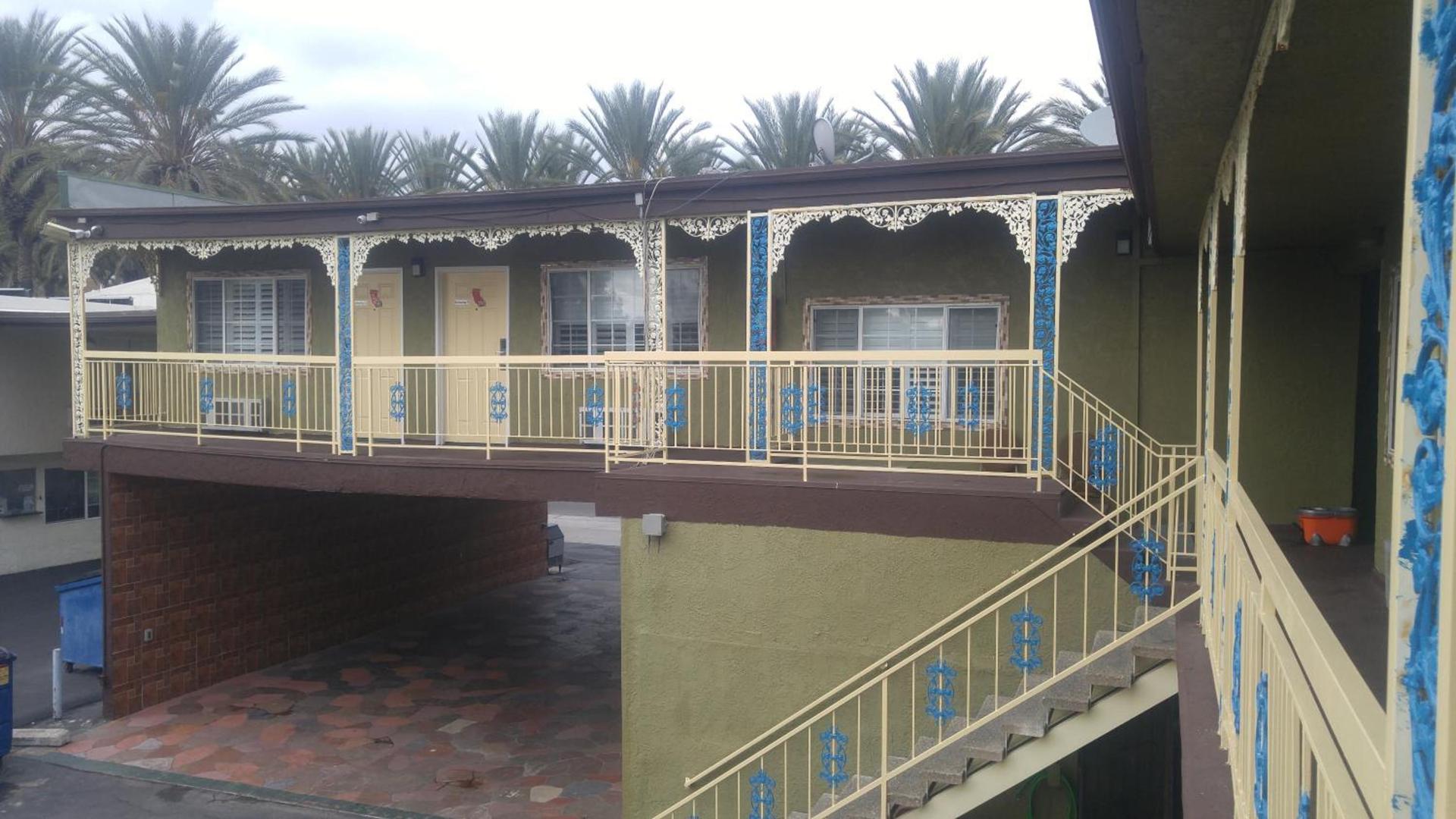 Riviera Motel photo 1