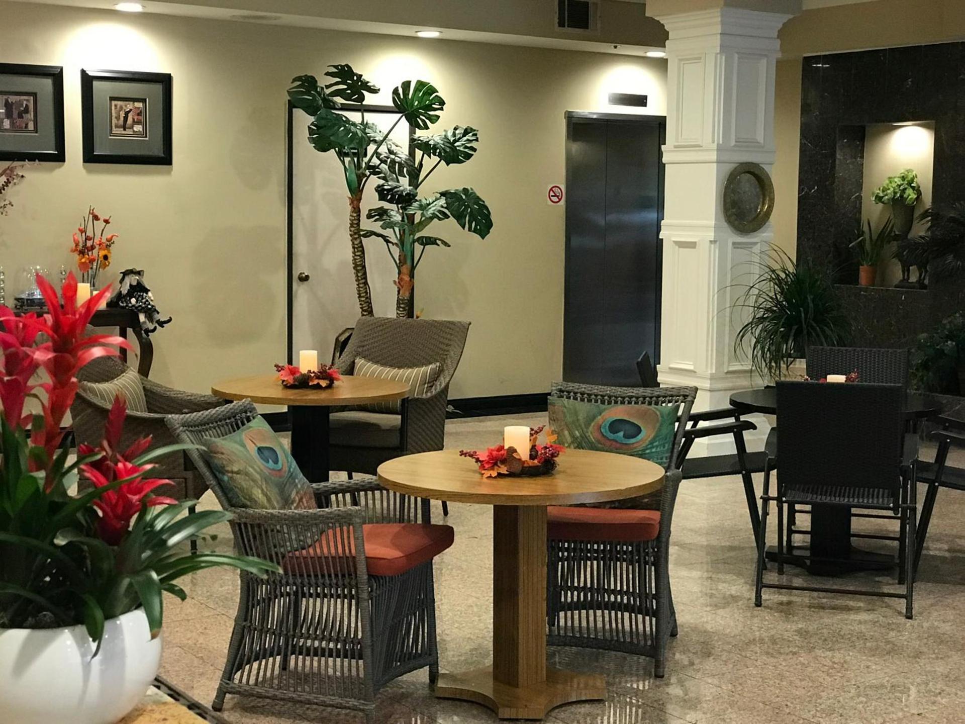 GreenTree Inn & Suites Los Angeles - Alhambra - Pasadena photo 2