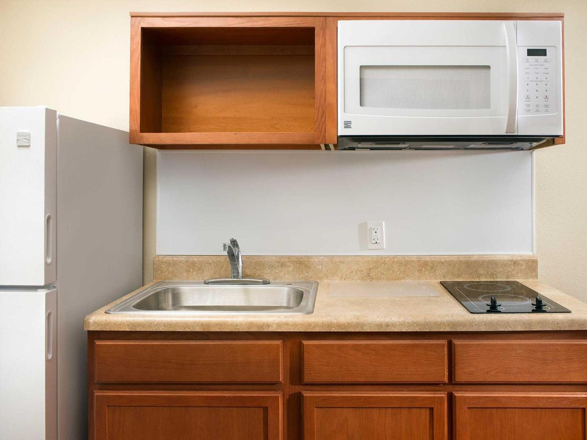 Suburban Studios photo 7