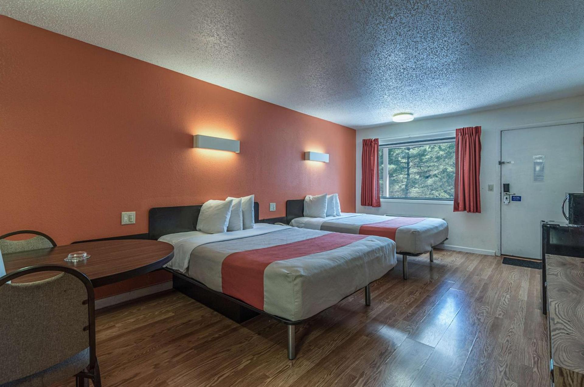 MOTEL 6 - Albany, NY - Airport photo 13