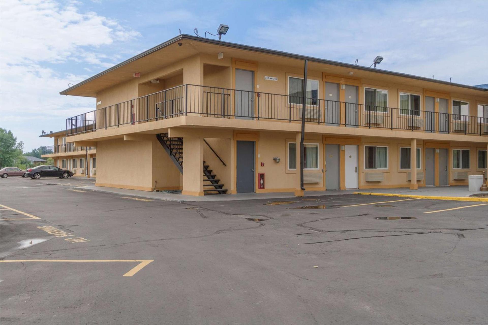 Motel 6-Oshkosh, WI photo 57