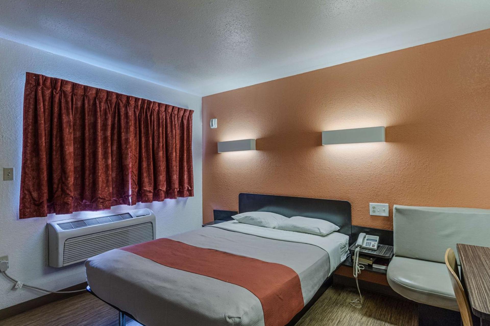 Motel 6-Oshkosh, WI photo 47