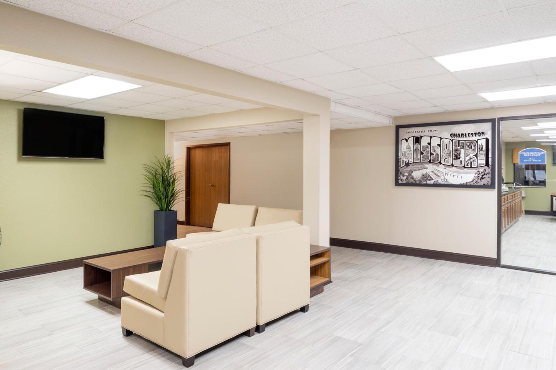 Super 8 by Wyndham Charleston Sikeston East MO photo 19
