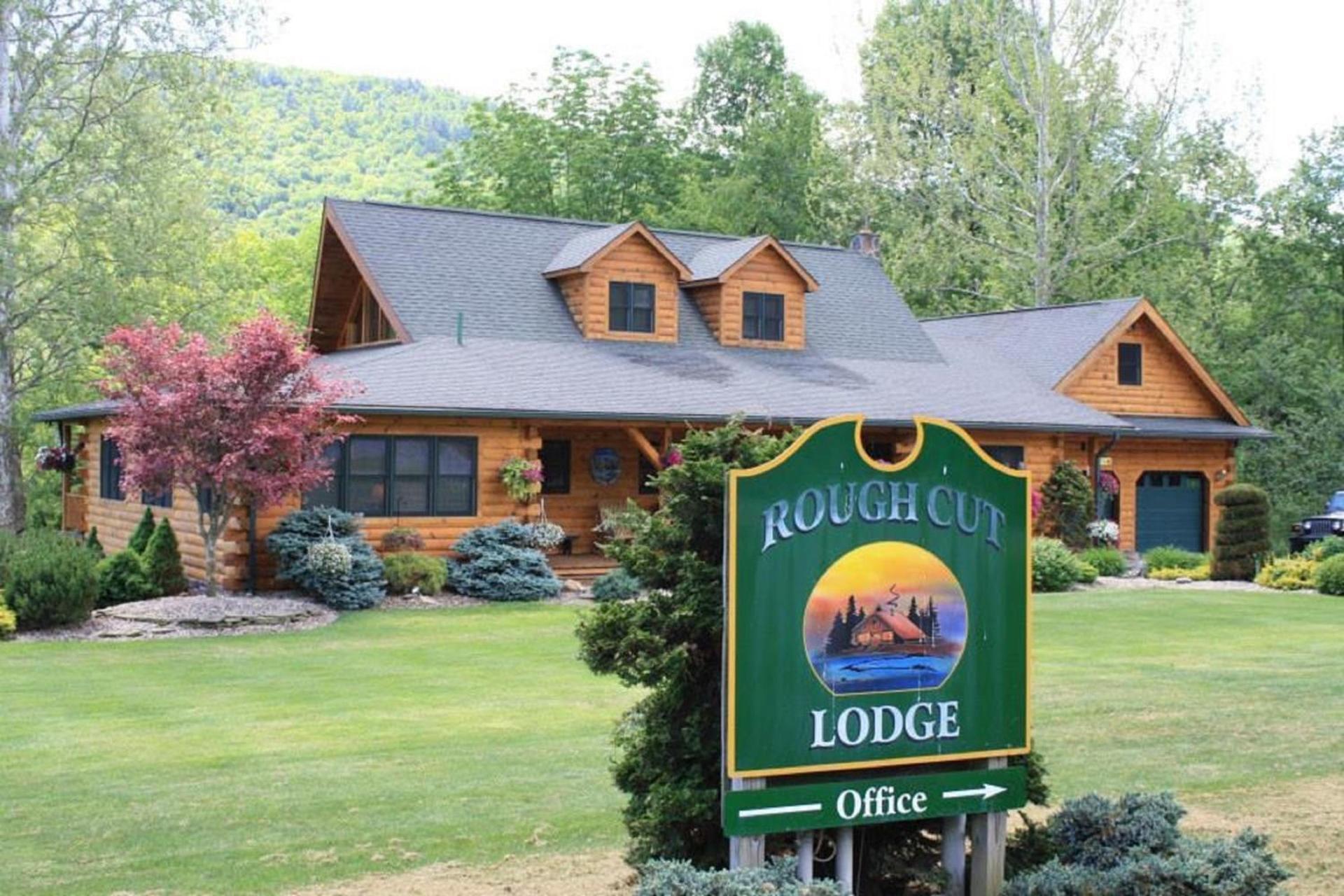 Rough Cut Lodge photo 1