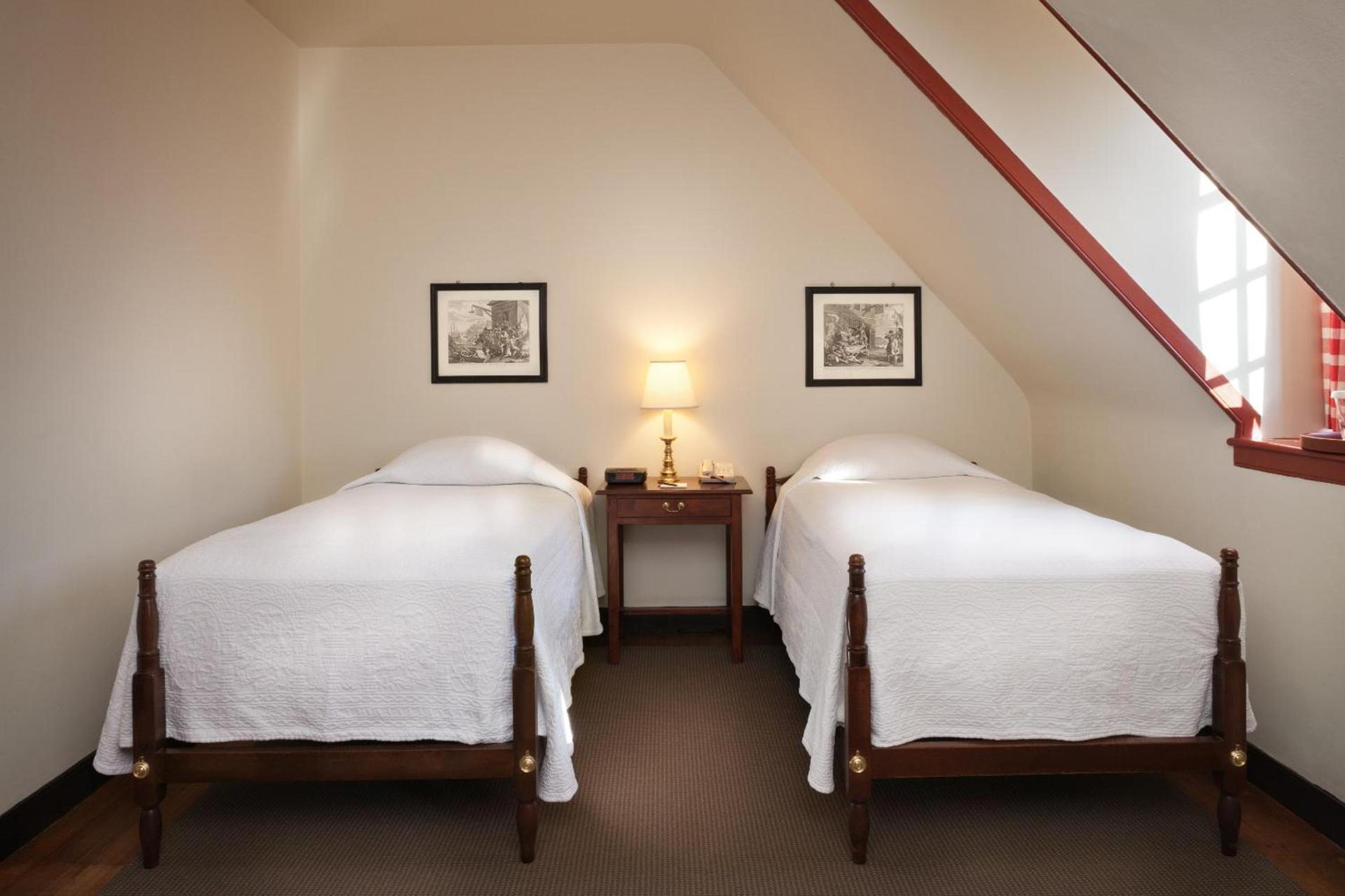 Colonial Houses, an official Colonial Williamsburg Hotel photo 9