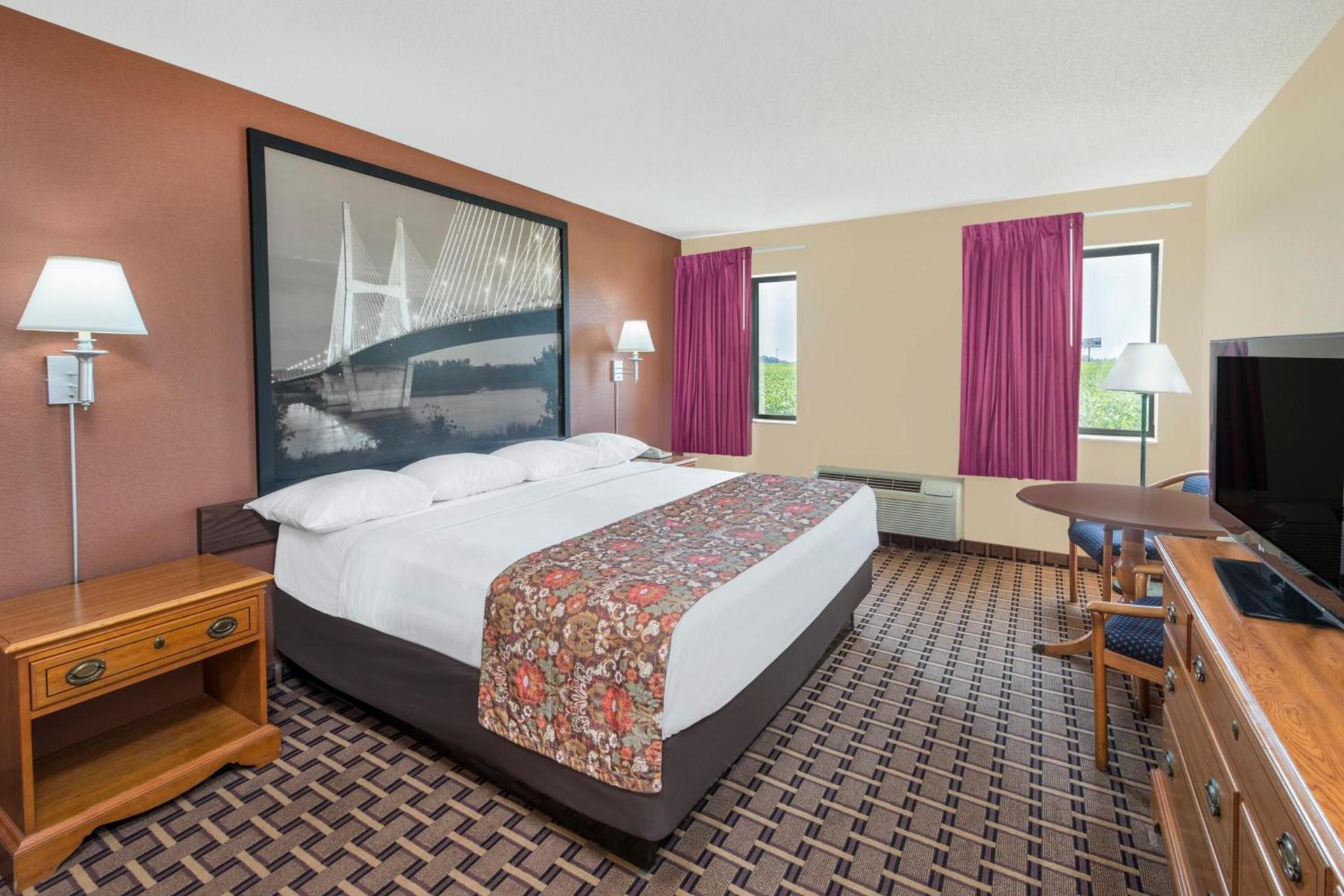 Super 8 by Wyndham Charleston Sikeston East MO photo 28