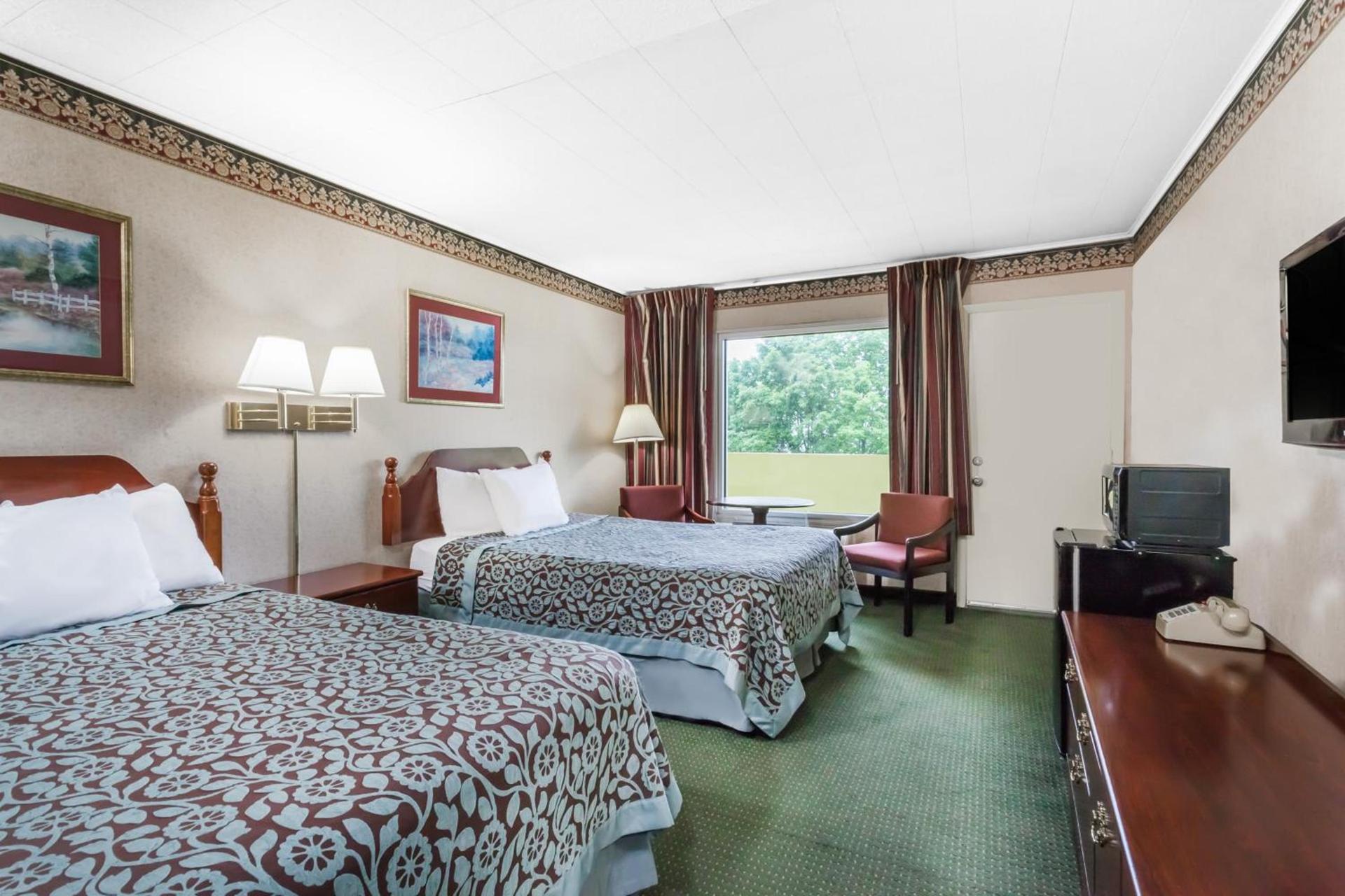 Days Inn by Wyndham Tannersville photo 16