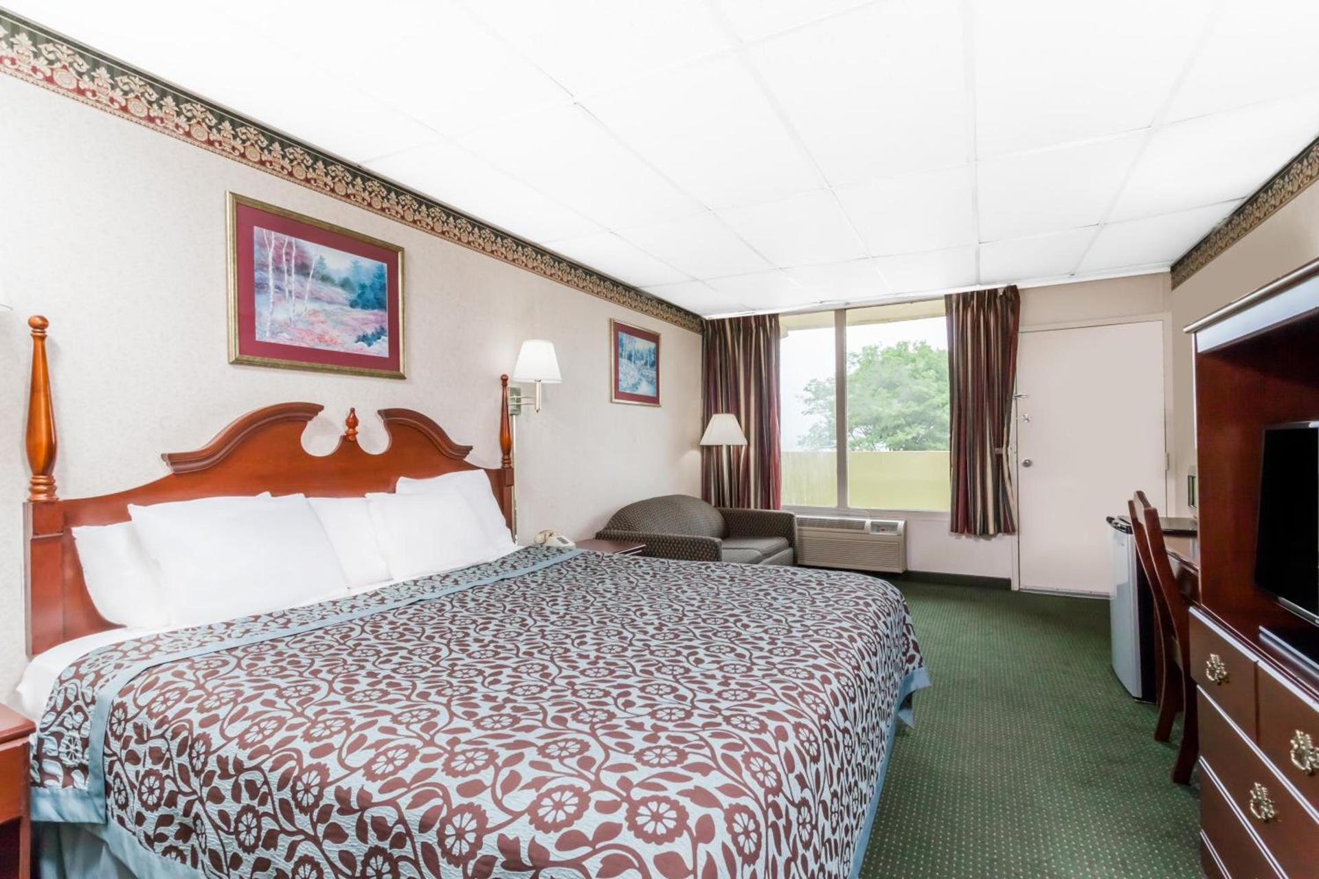 Days Inn by Wyndham Tannersville photo 28