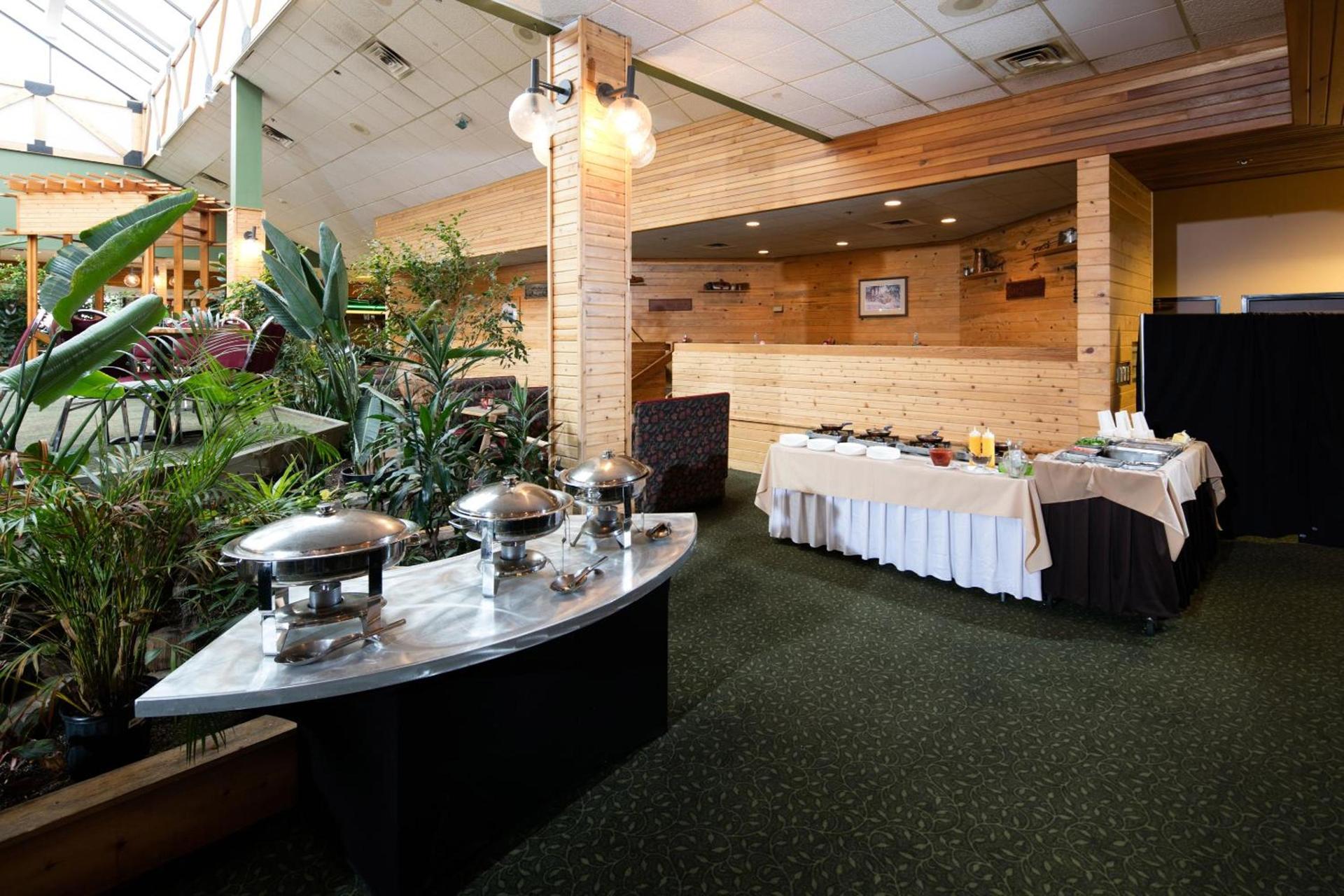 Red Lion Hotel Kalispell photo 43
