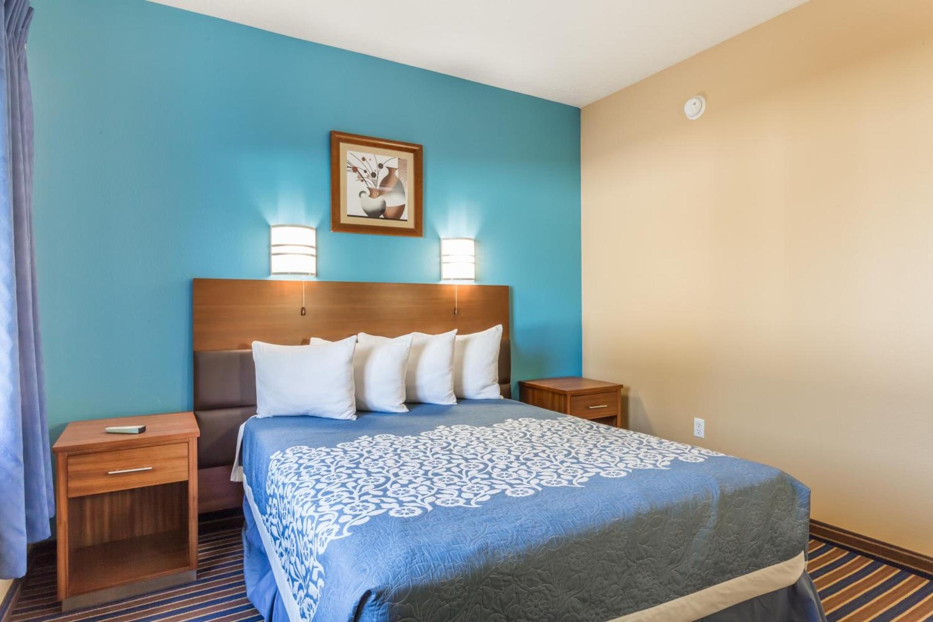 Days Inn by Wyndham Vernal photo 29