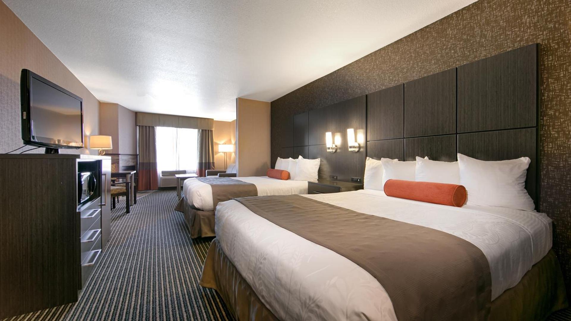 Best Western Plus Rama Inn & Suites photo 39