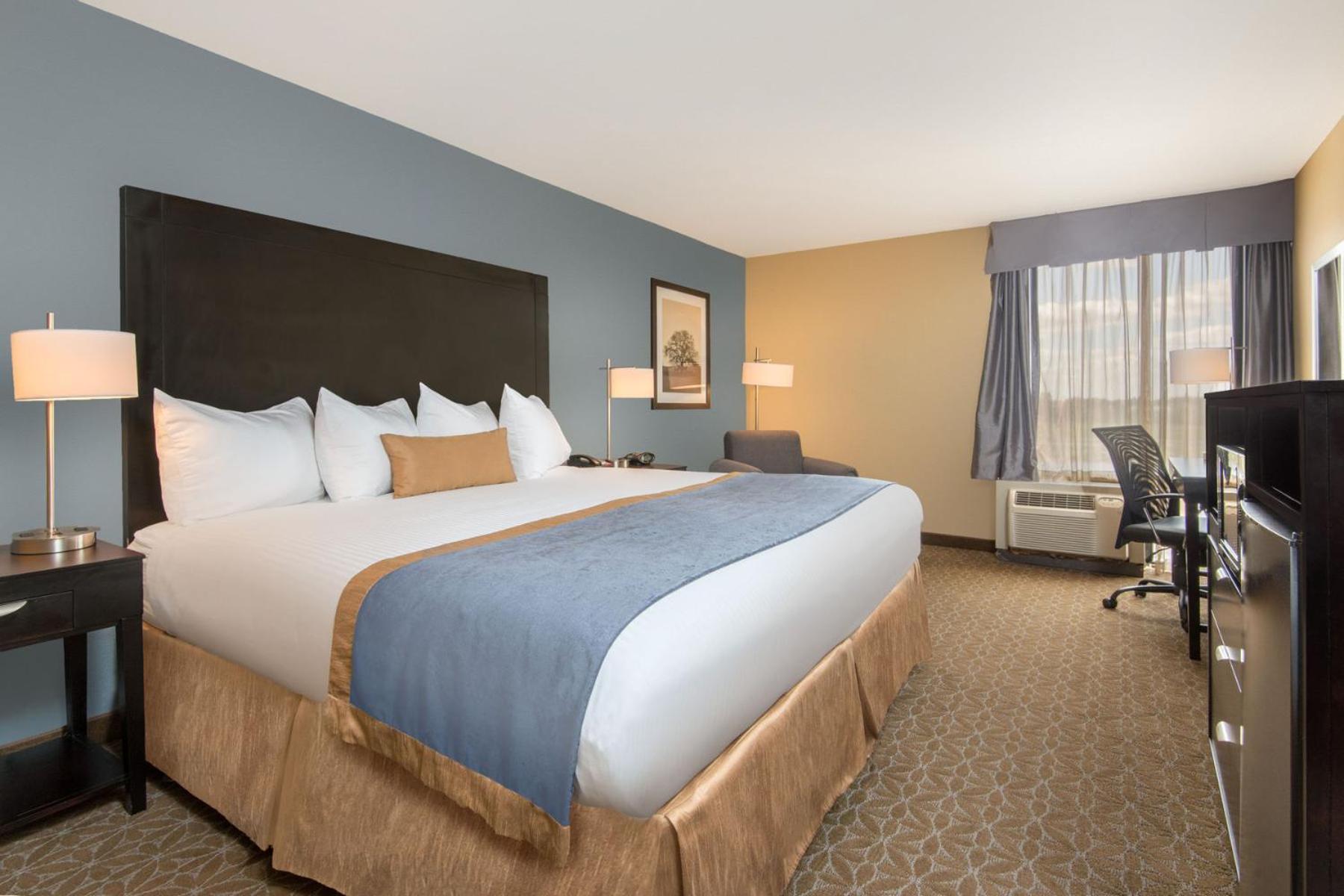 Wyndham Garden Texarkana photo 9