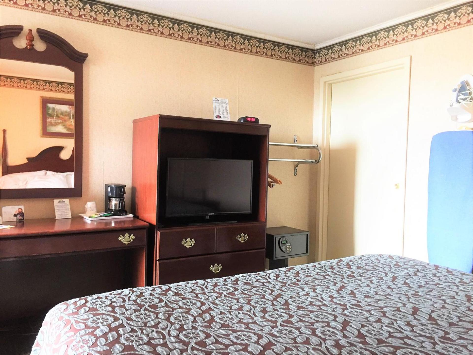 Days Inn by Wyndham Tannersville photo 35
