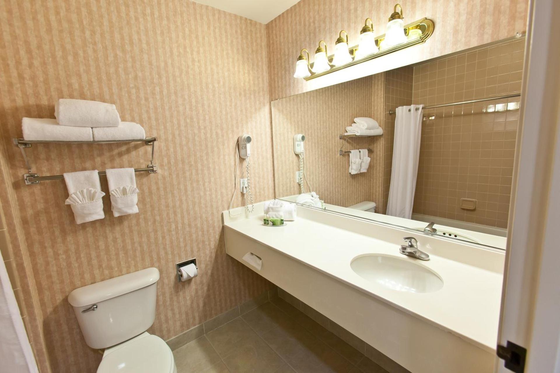 Landmark Inn Fort Irwin photo 20